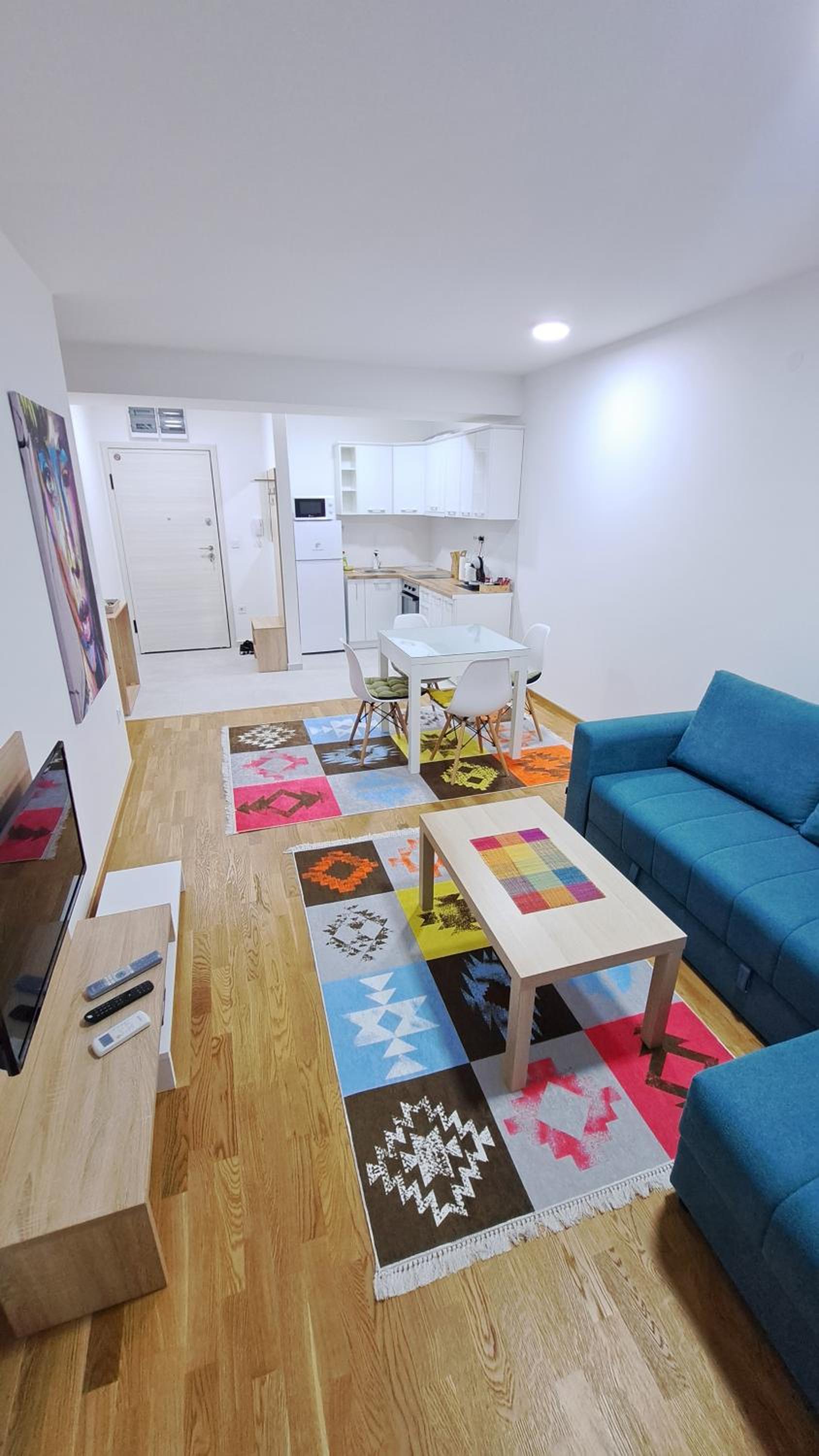 J&J Apartment
