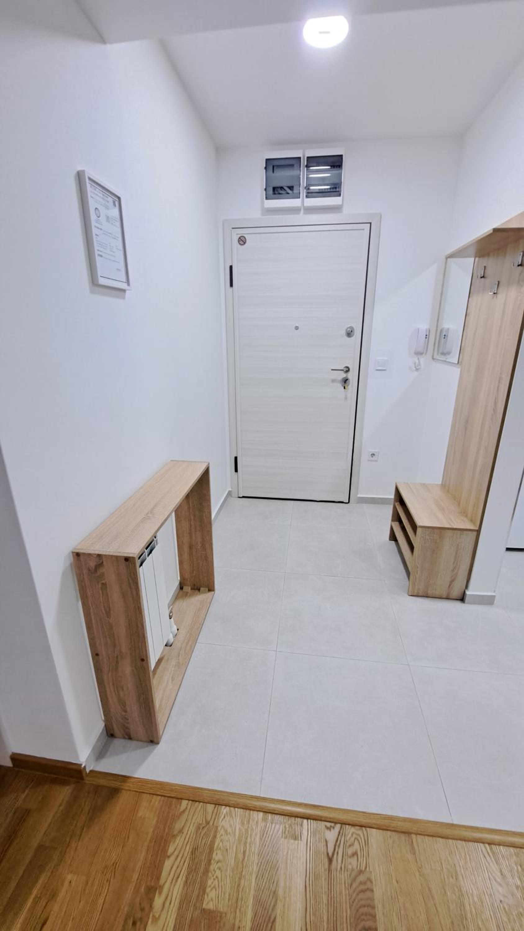 J&J Apartment