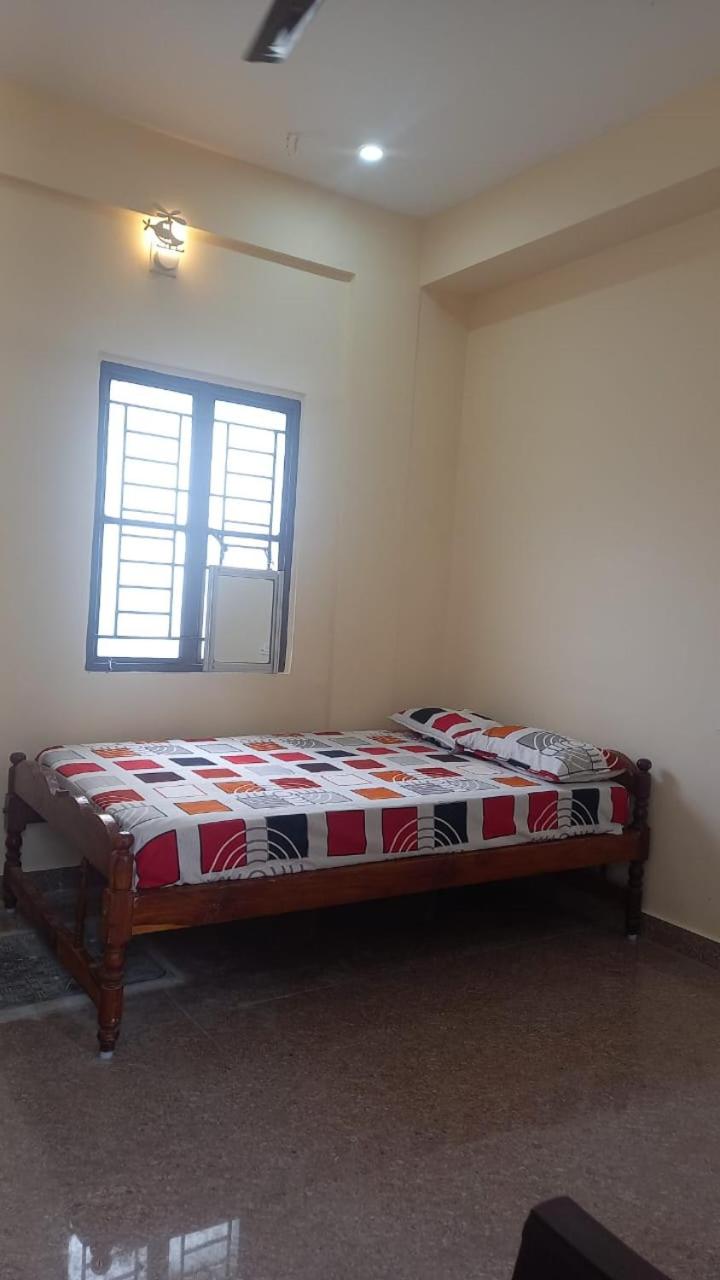 YETTI-A GUEST HOUSE