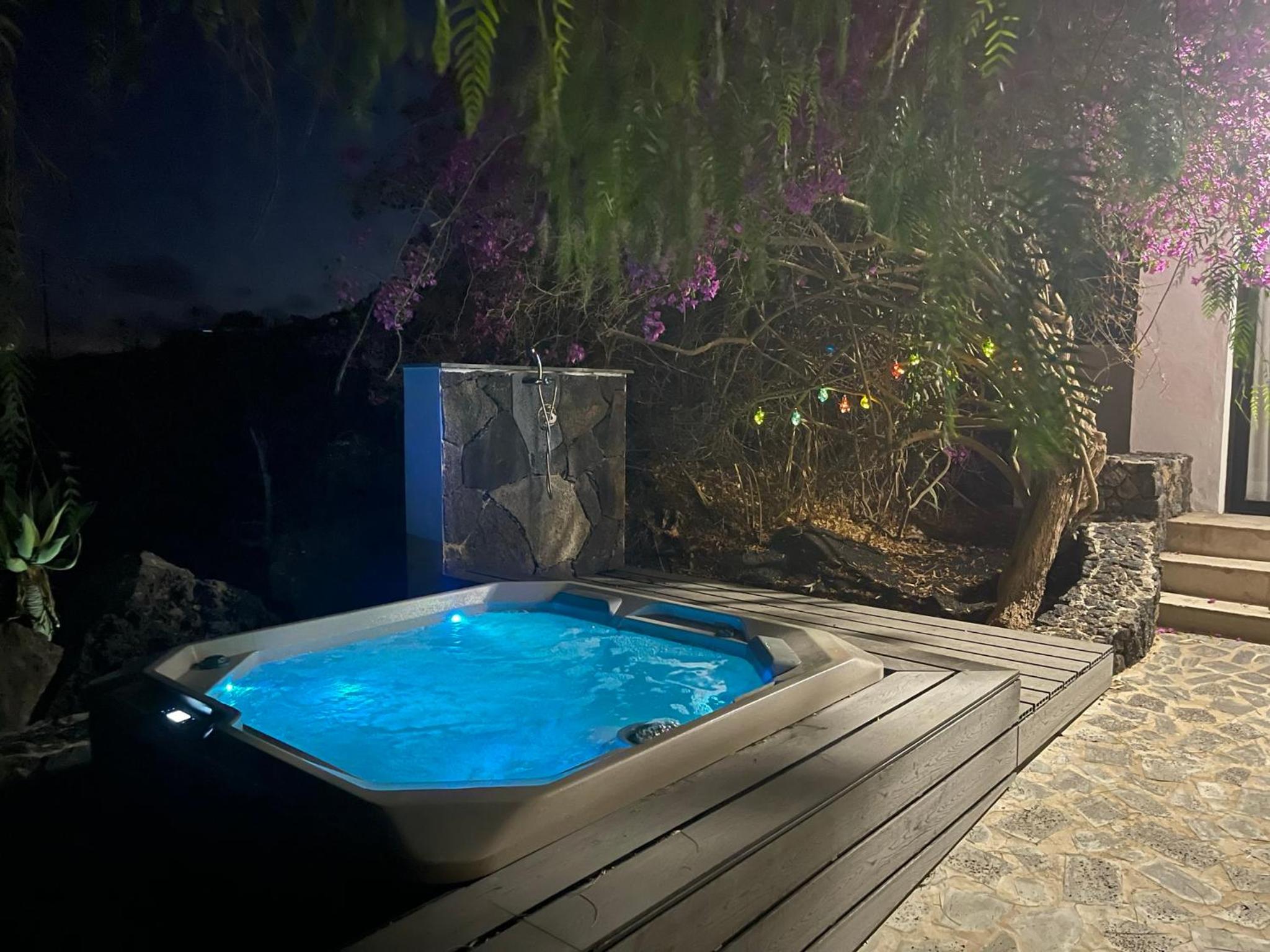 Cosy finca, sea views, jacuzzi photo 2