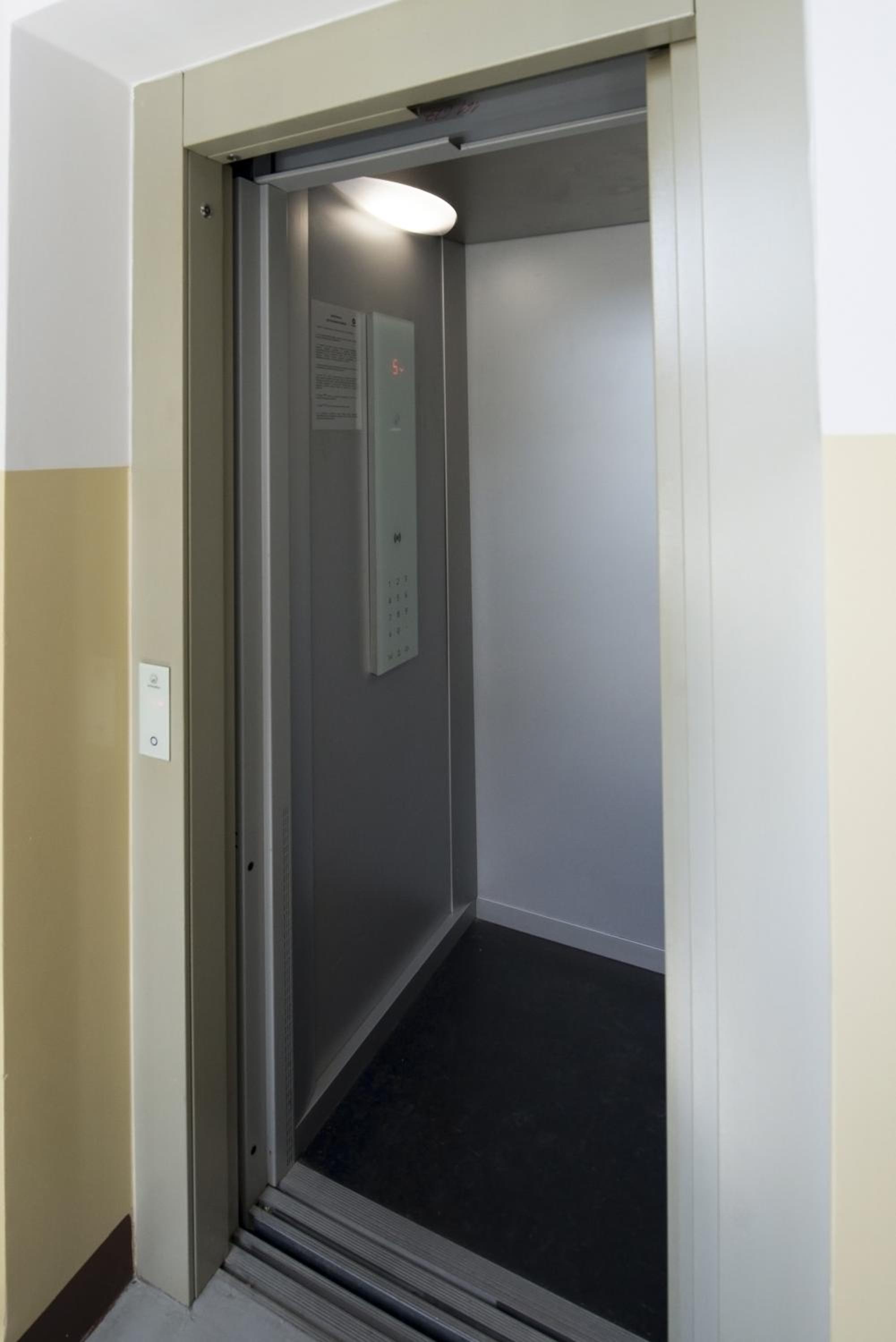 Photo 11
