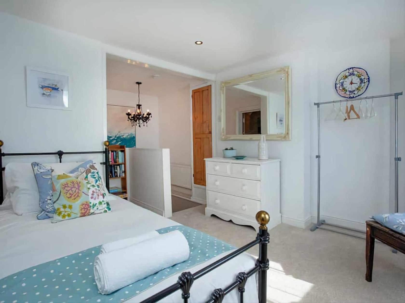 Customs Cottage