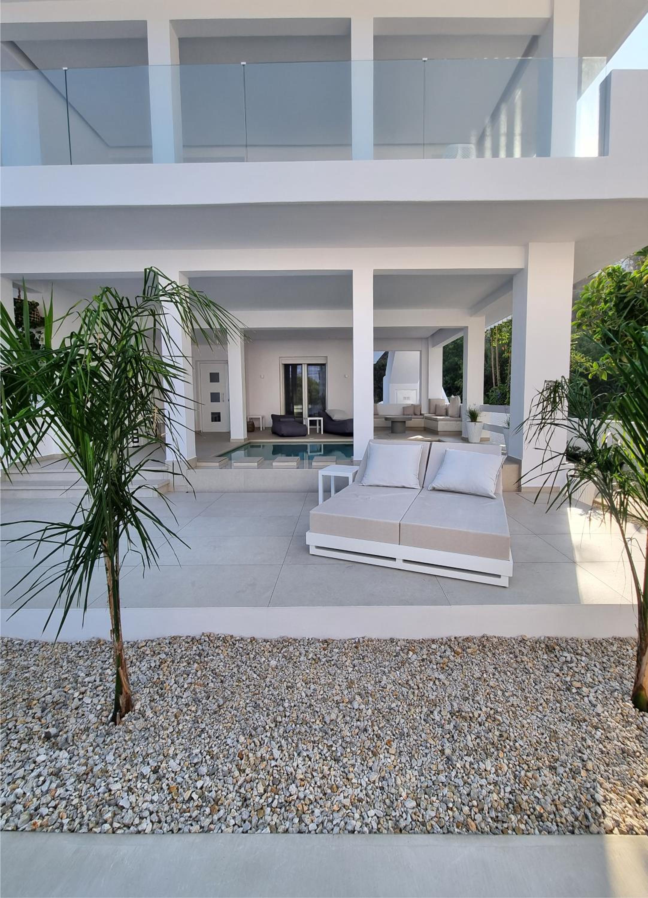Almyra Seaside Luxury Suites