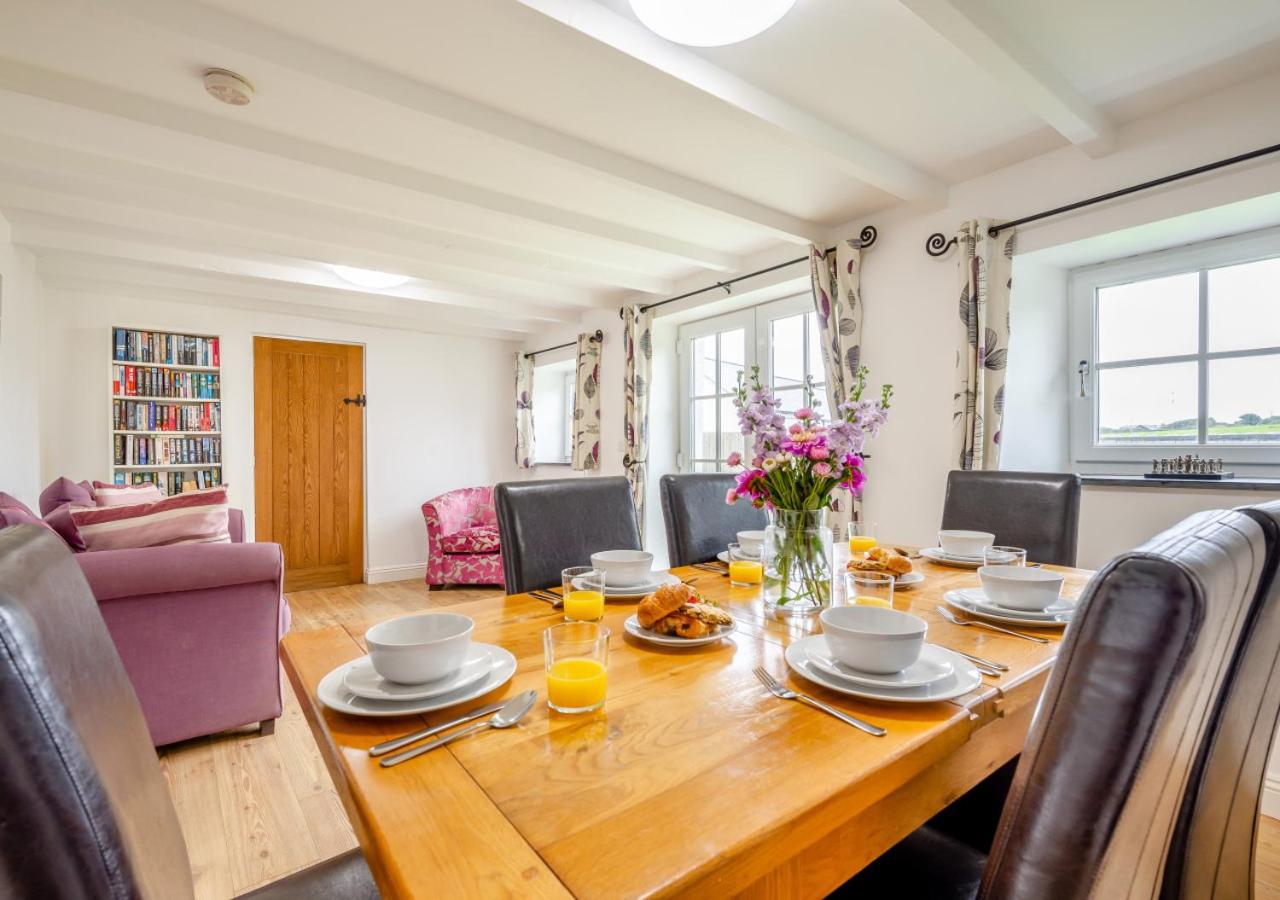 3 Bed in Padstow oc-p00294