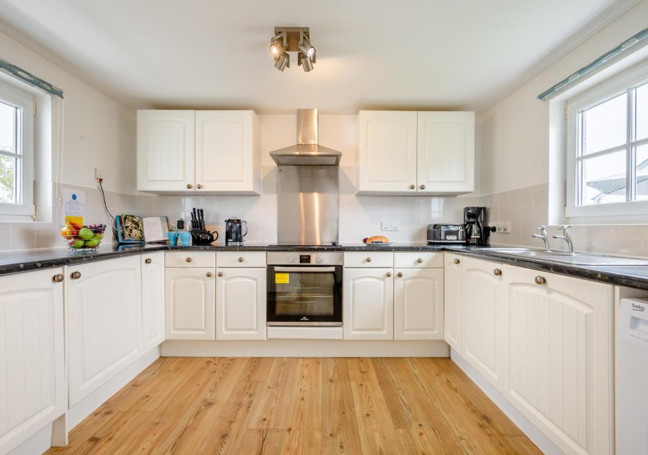 3 Bed in Padstow oc-p00294