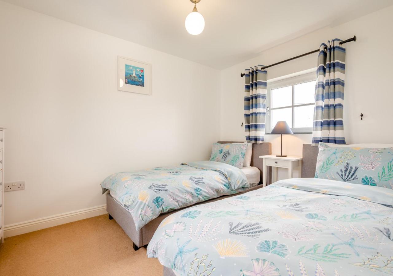 3 Bed in Padstow oc-p00294