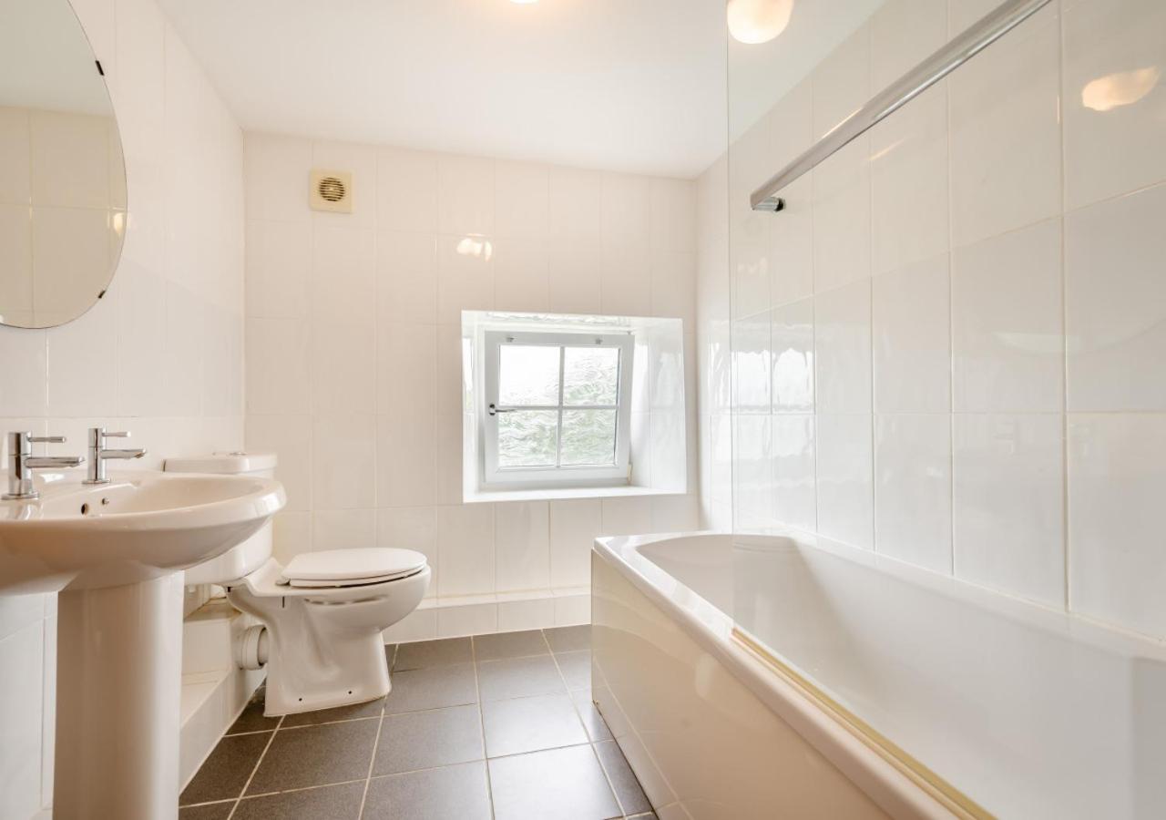 3 Bed in Padstow oc-p00294
