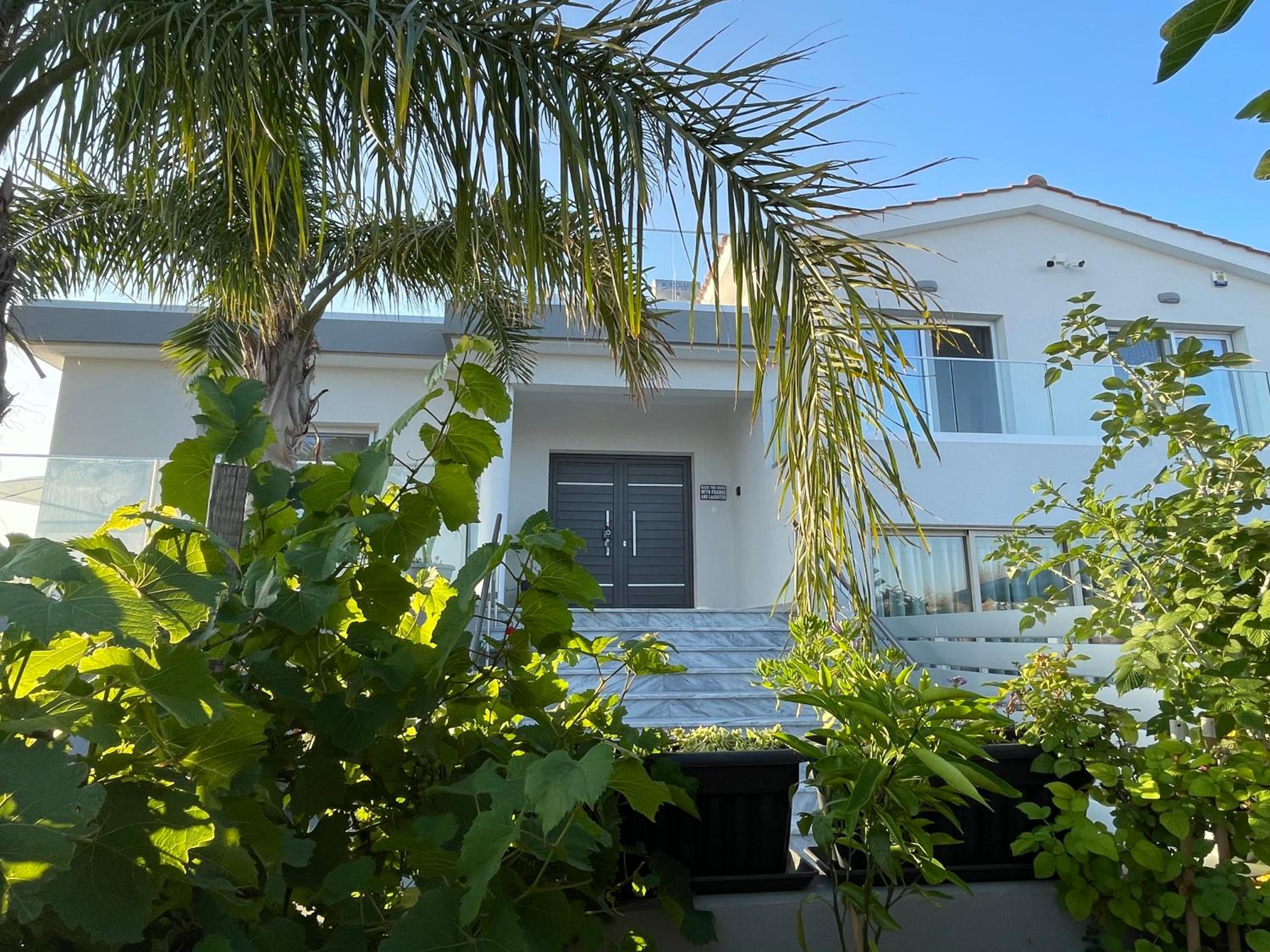 Villa Phos