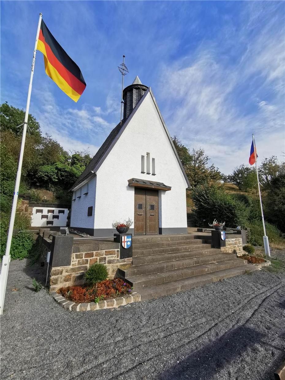 Ferienwohnung Neli am Rhein