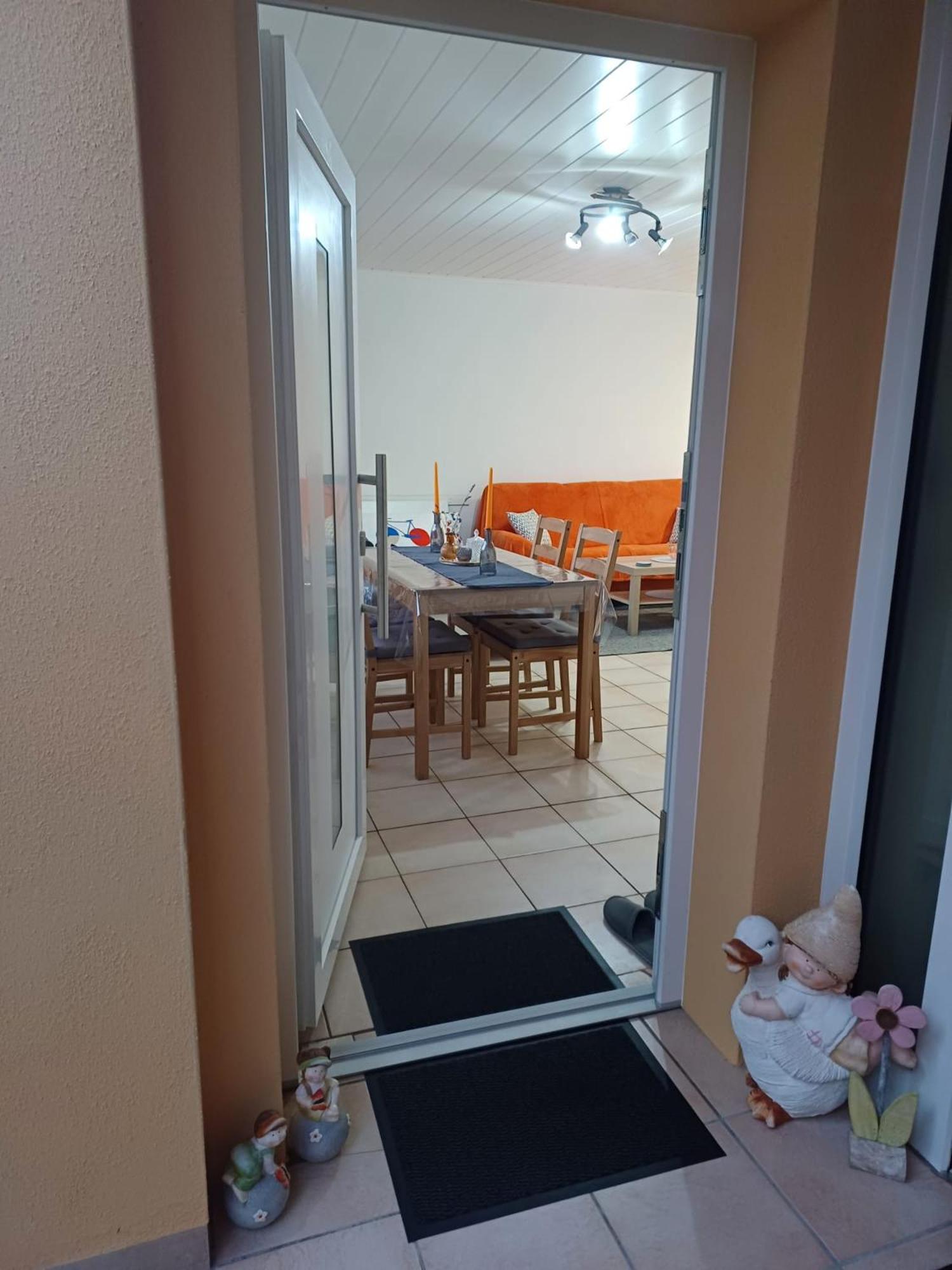 Ferienwohnung Neli am Rhein