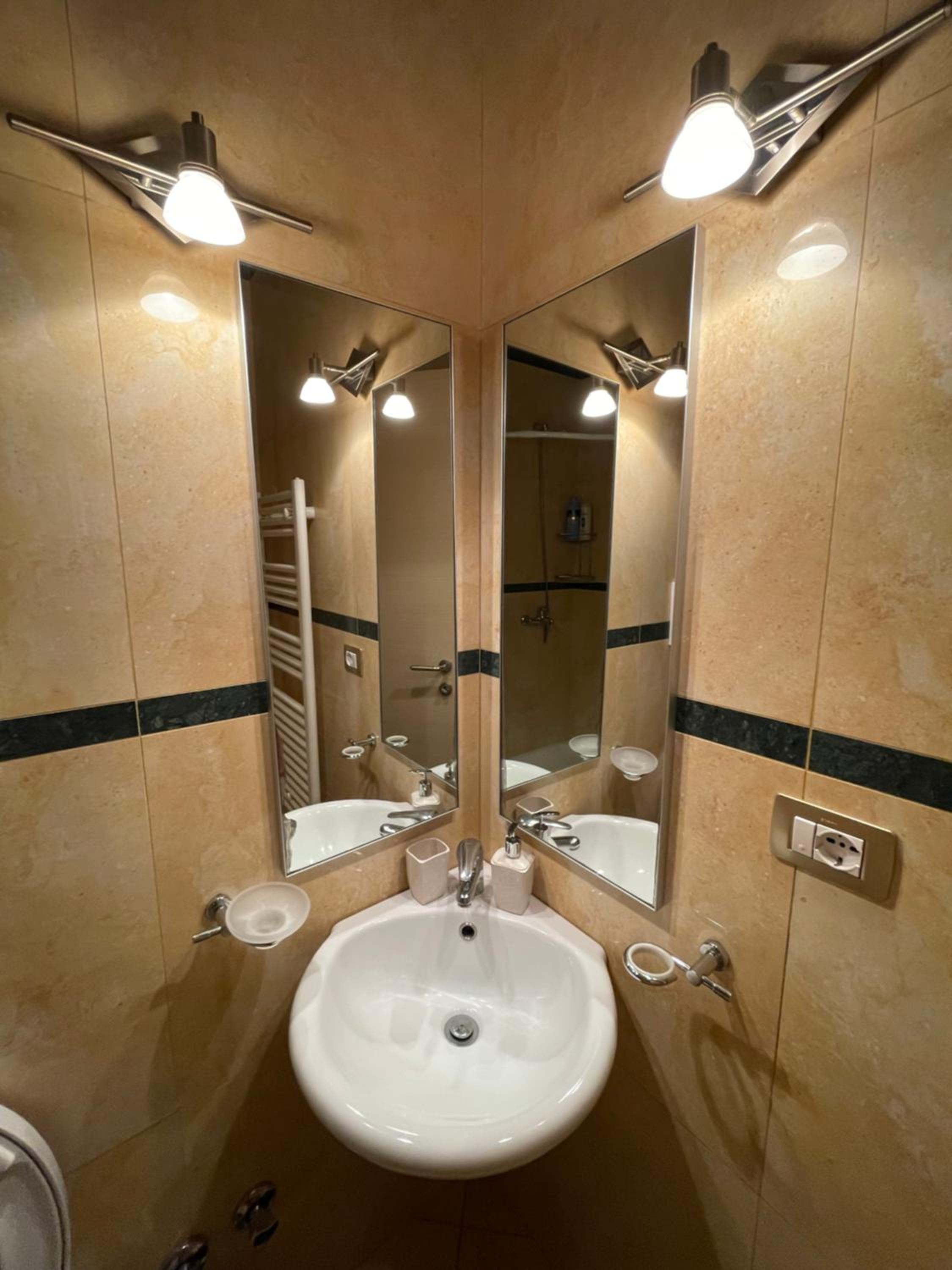 Proper Apartment 2