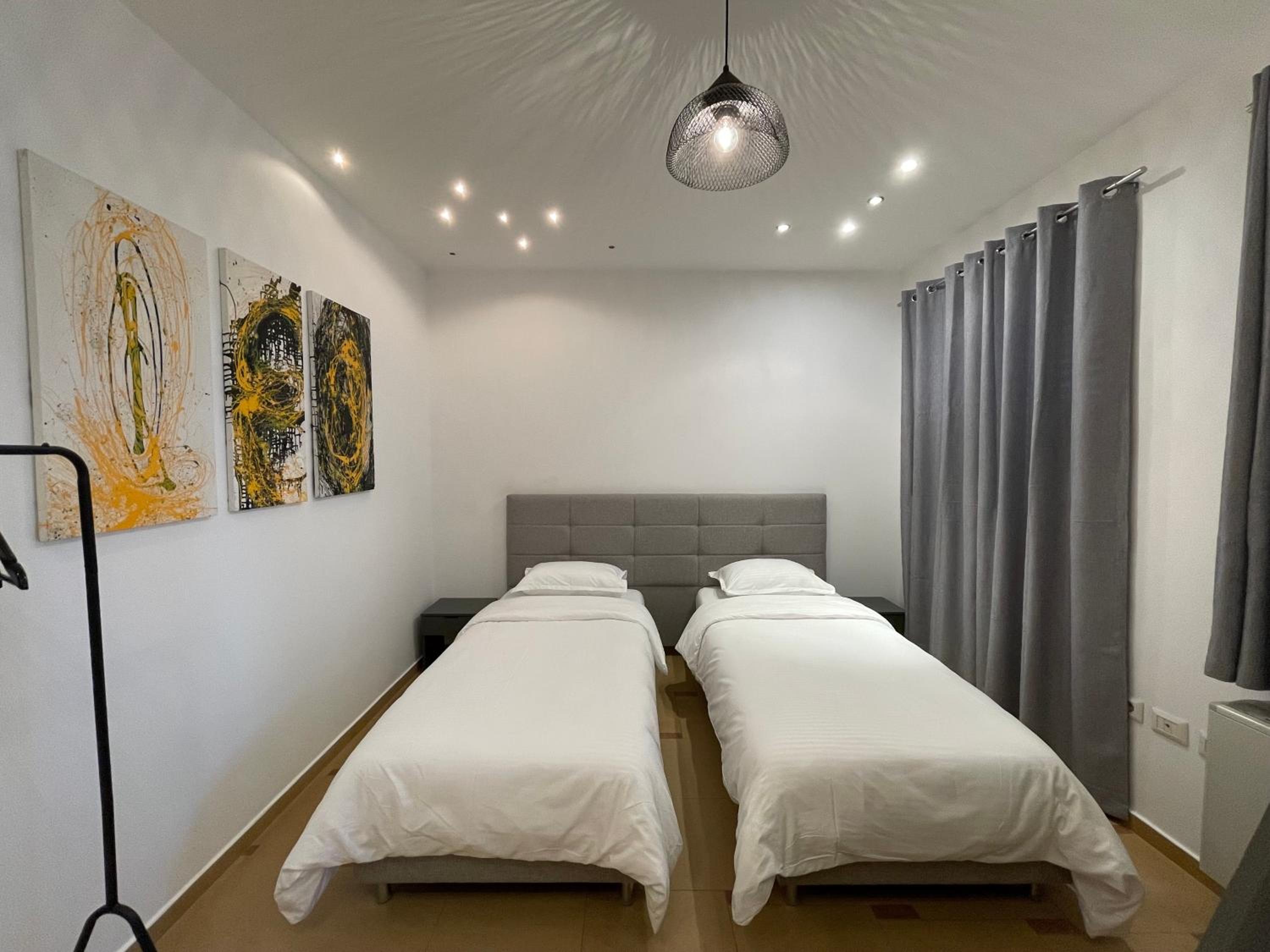 Proper Apartment 2