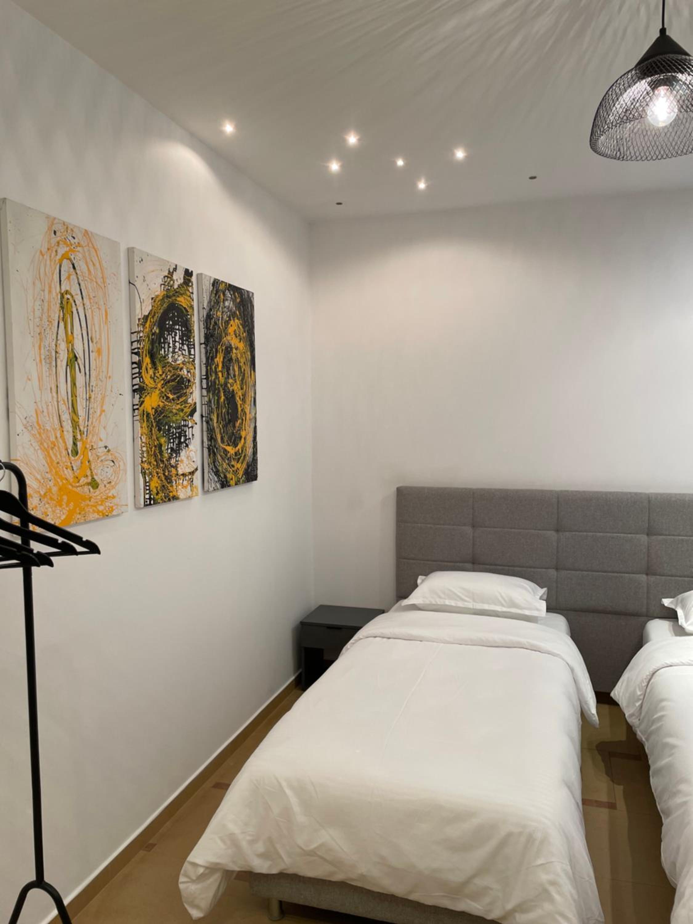 Proper Apartment 2