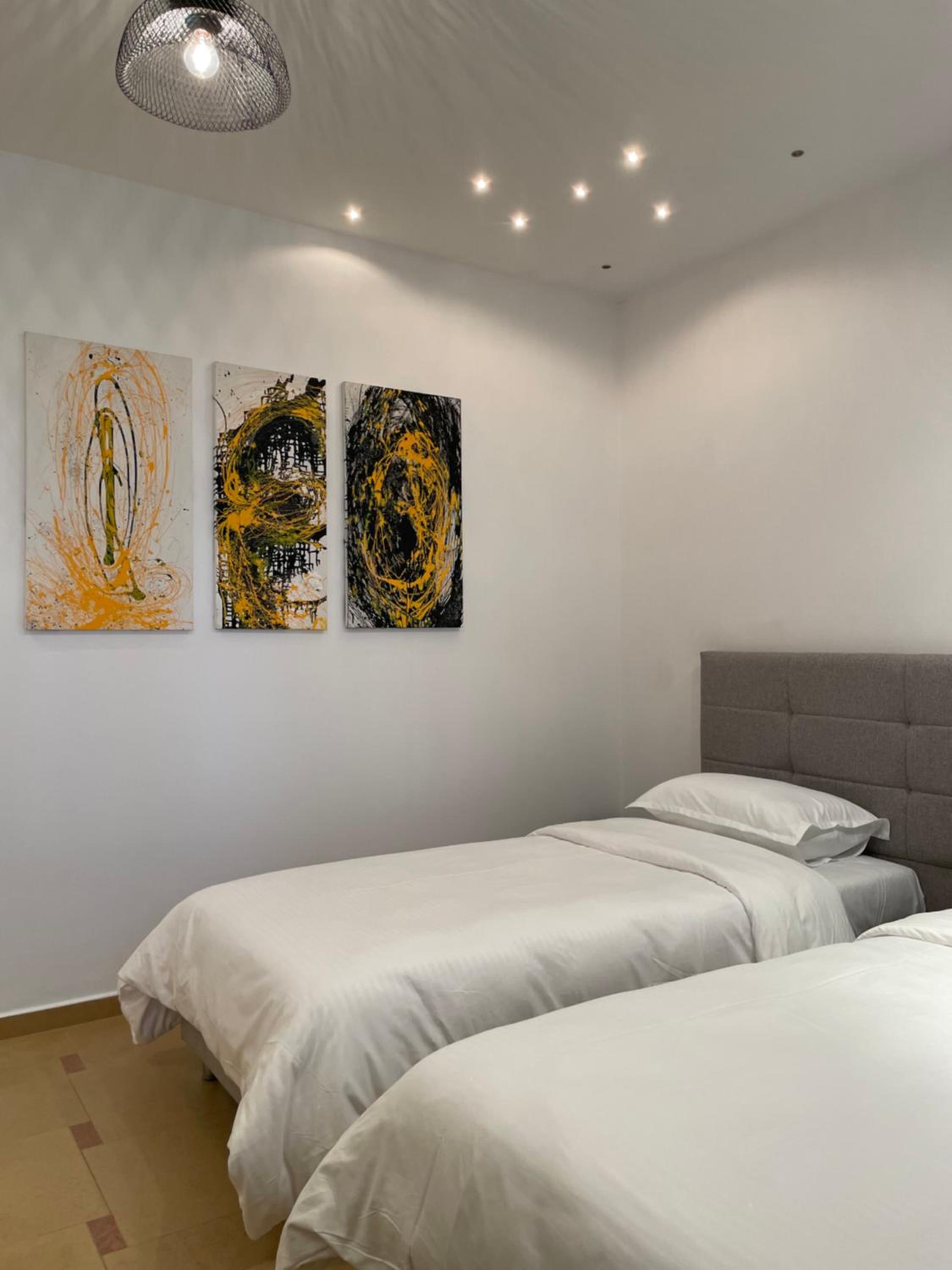 Proper Apartment 2