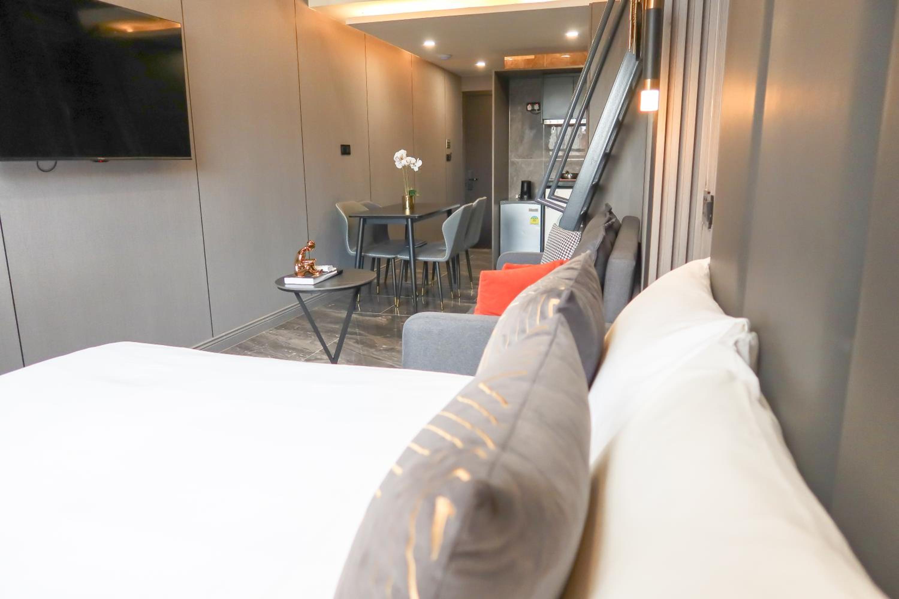 R Residences