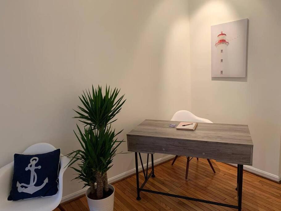 Annapolis Vacations - Cozy 2br home w/ parking in downtown Annapolis - Property Image 14