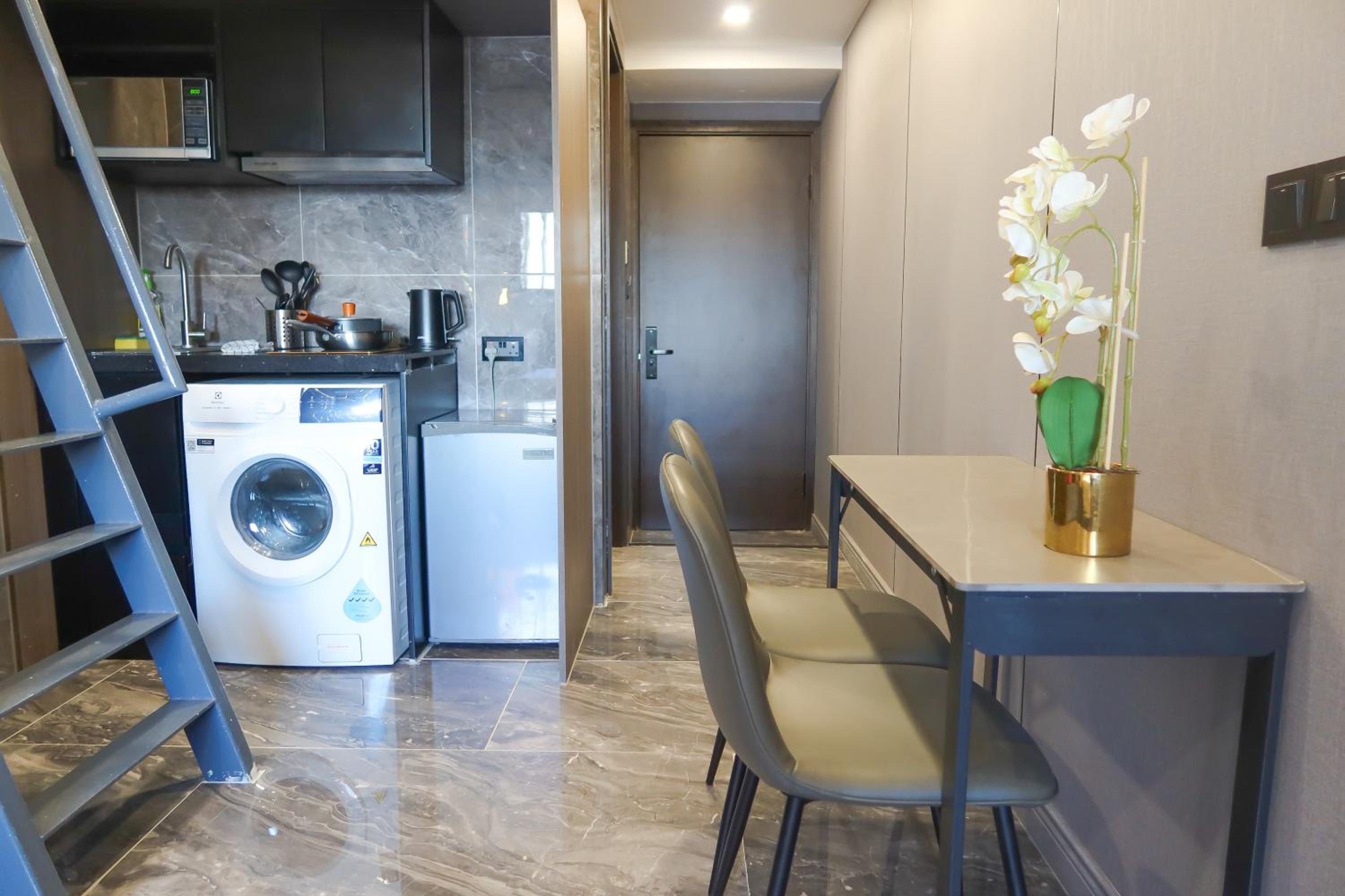 R Residences