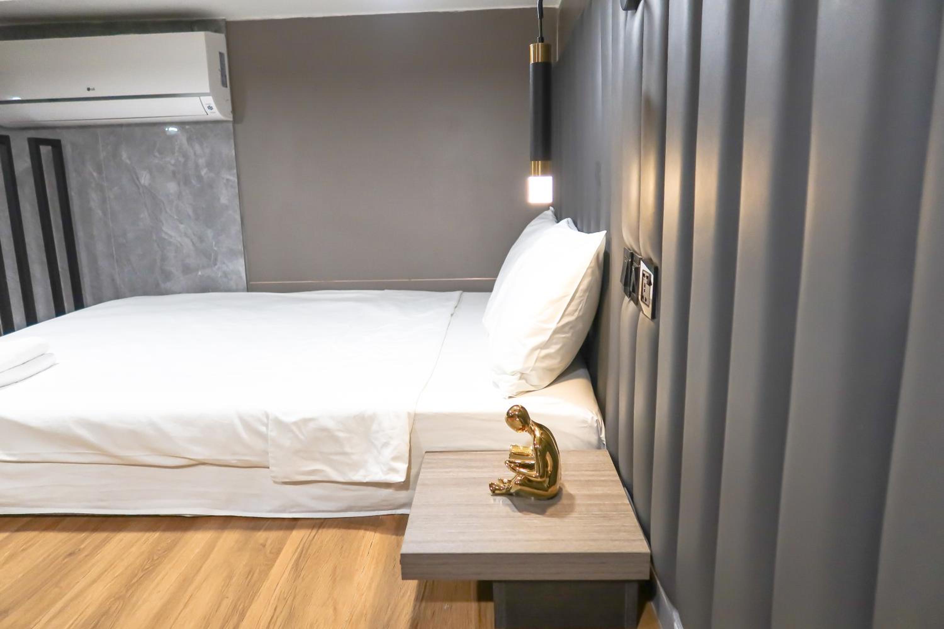 R Residences