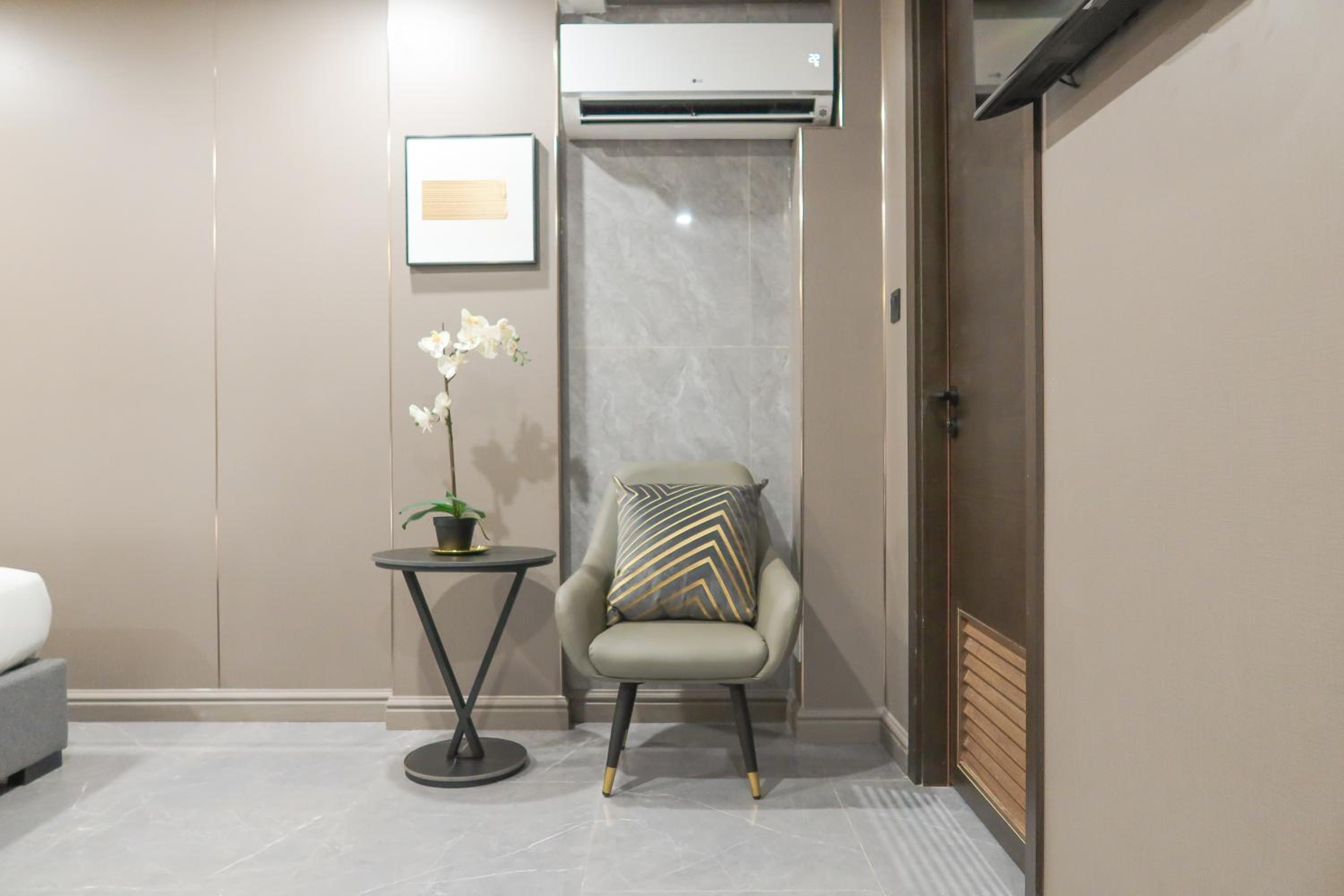 R Residences
