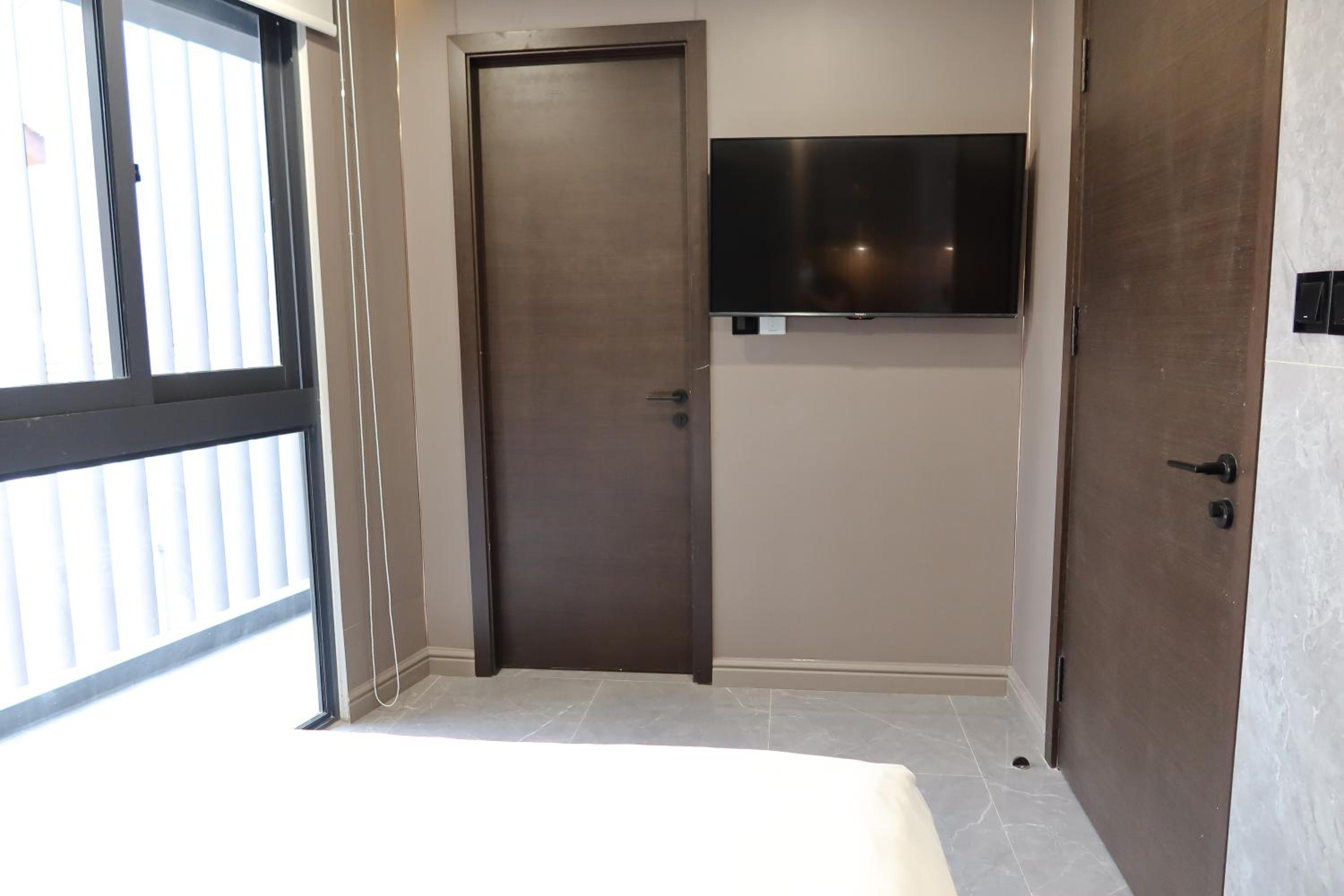 R Residences