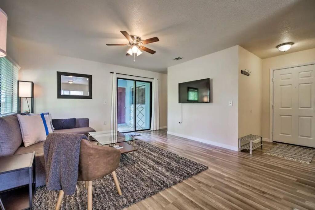 Cute home w/ massage chair and wifi view 4