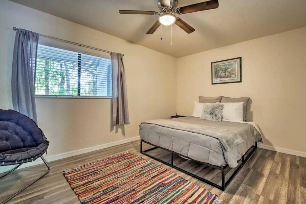 Cute home w/ massage chair and wifi view 5