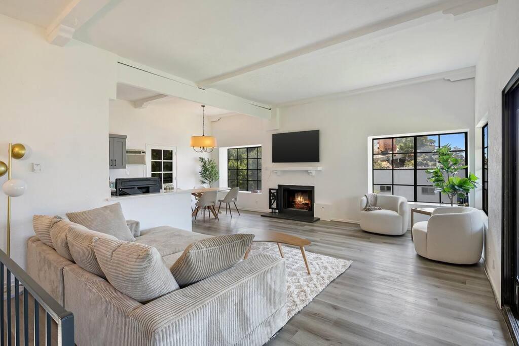 Private, Serene Hollywood Hills Home