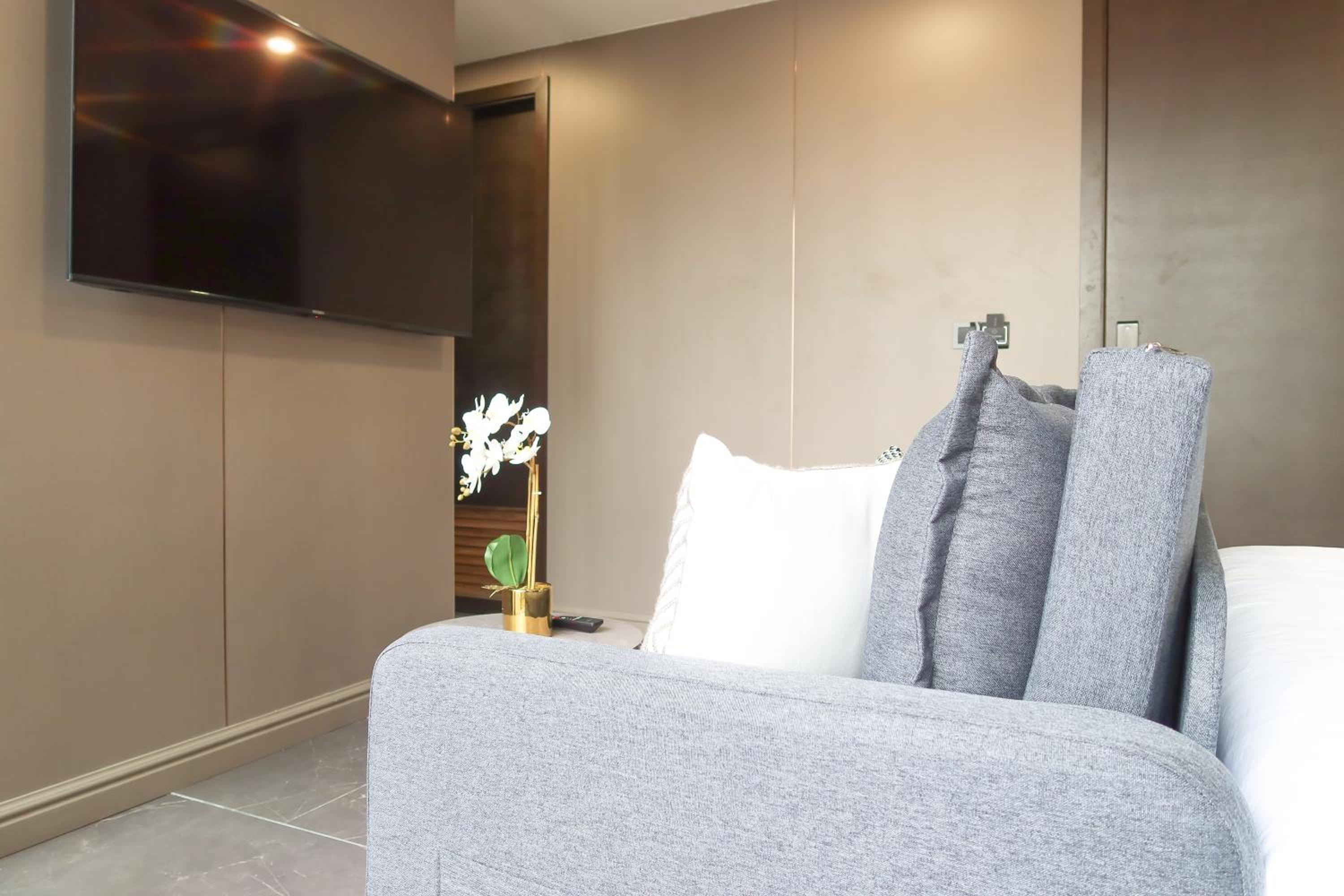 R Residences