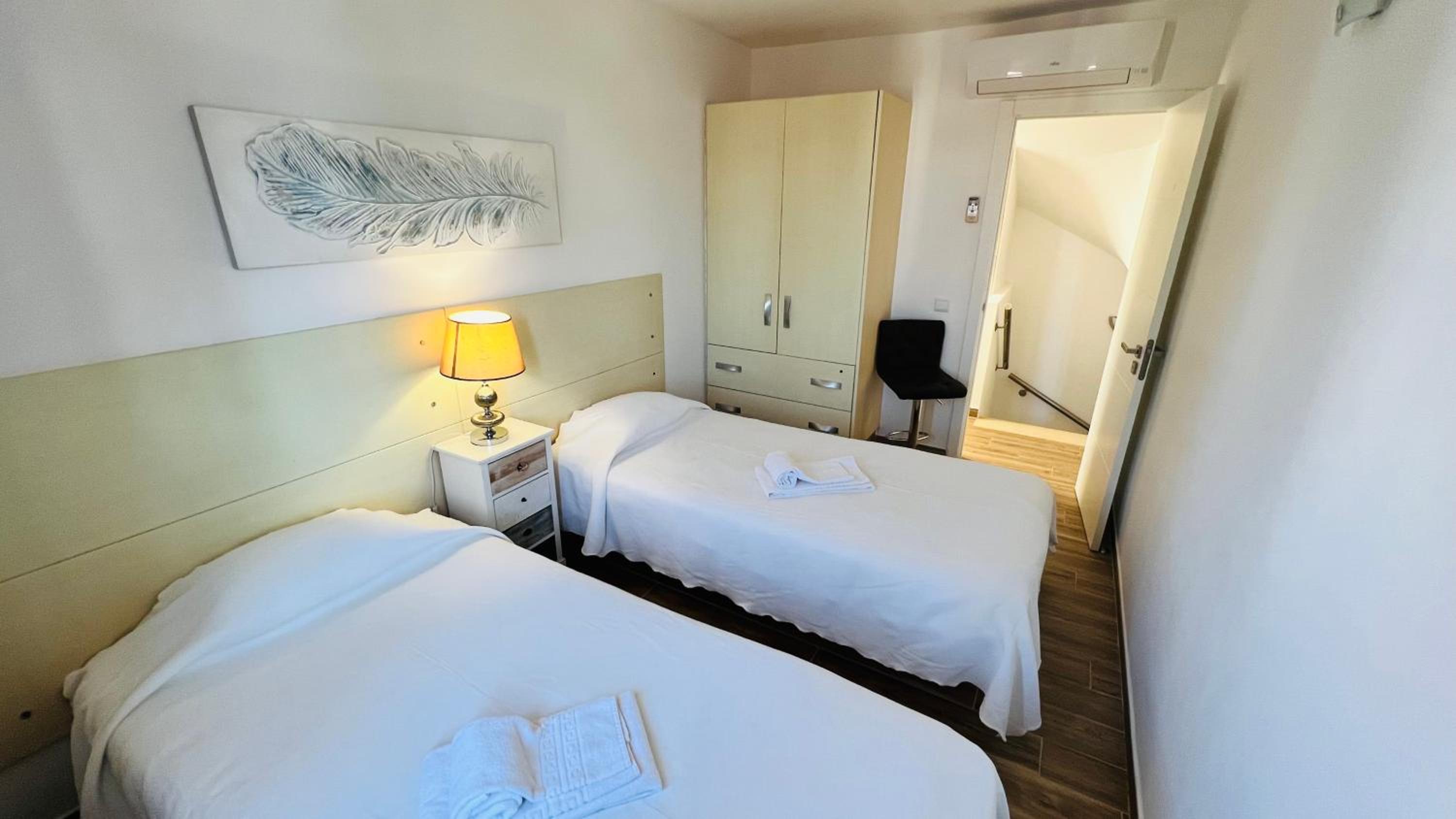 Charmoso T2 triplex com rooftop no Old Village, Vilamoura view 5