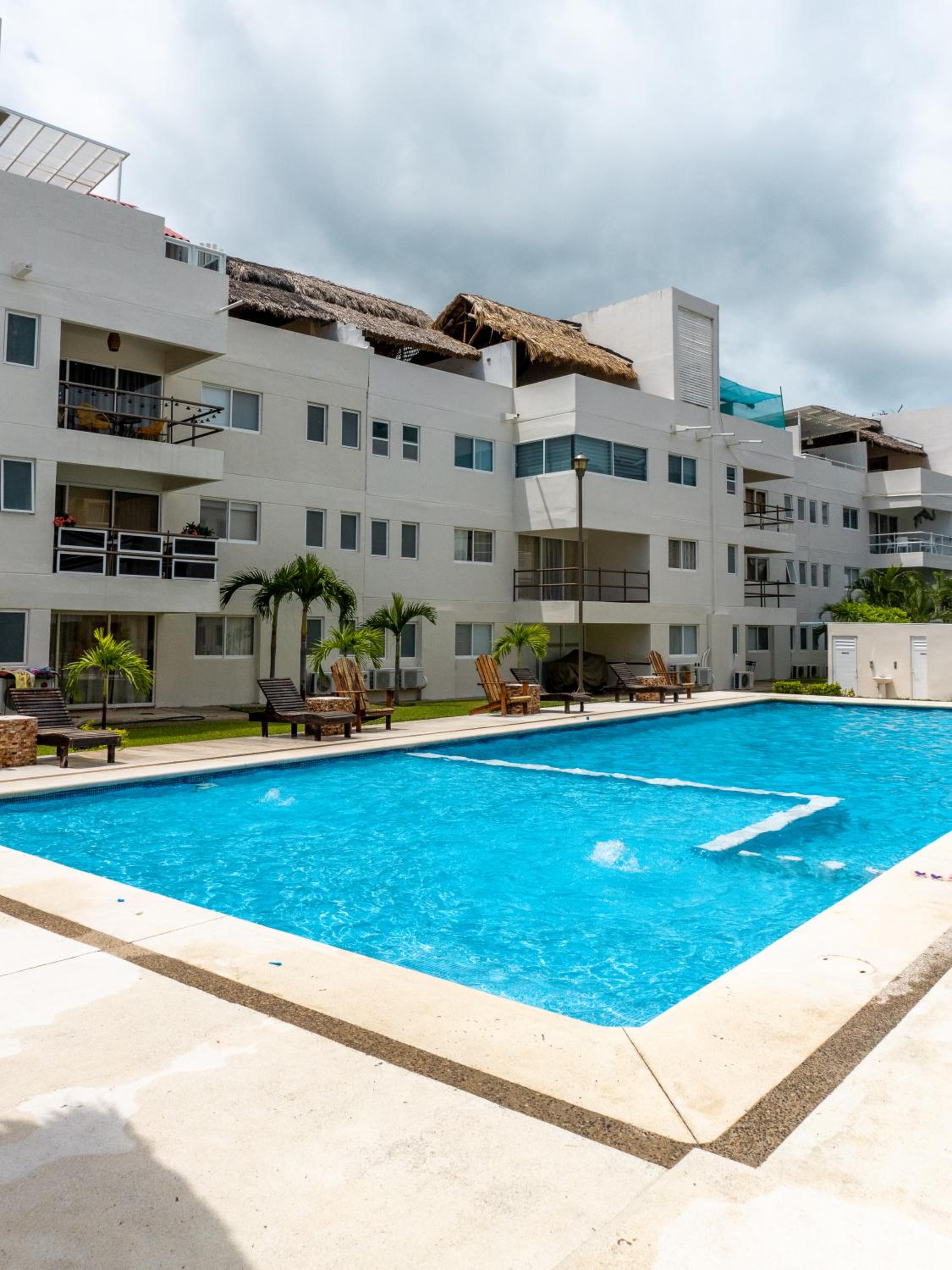 Acapulco Great location Pool Gym and Smart TV