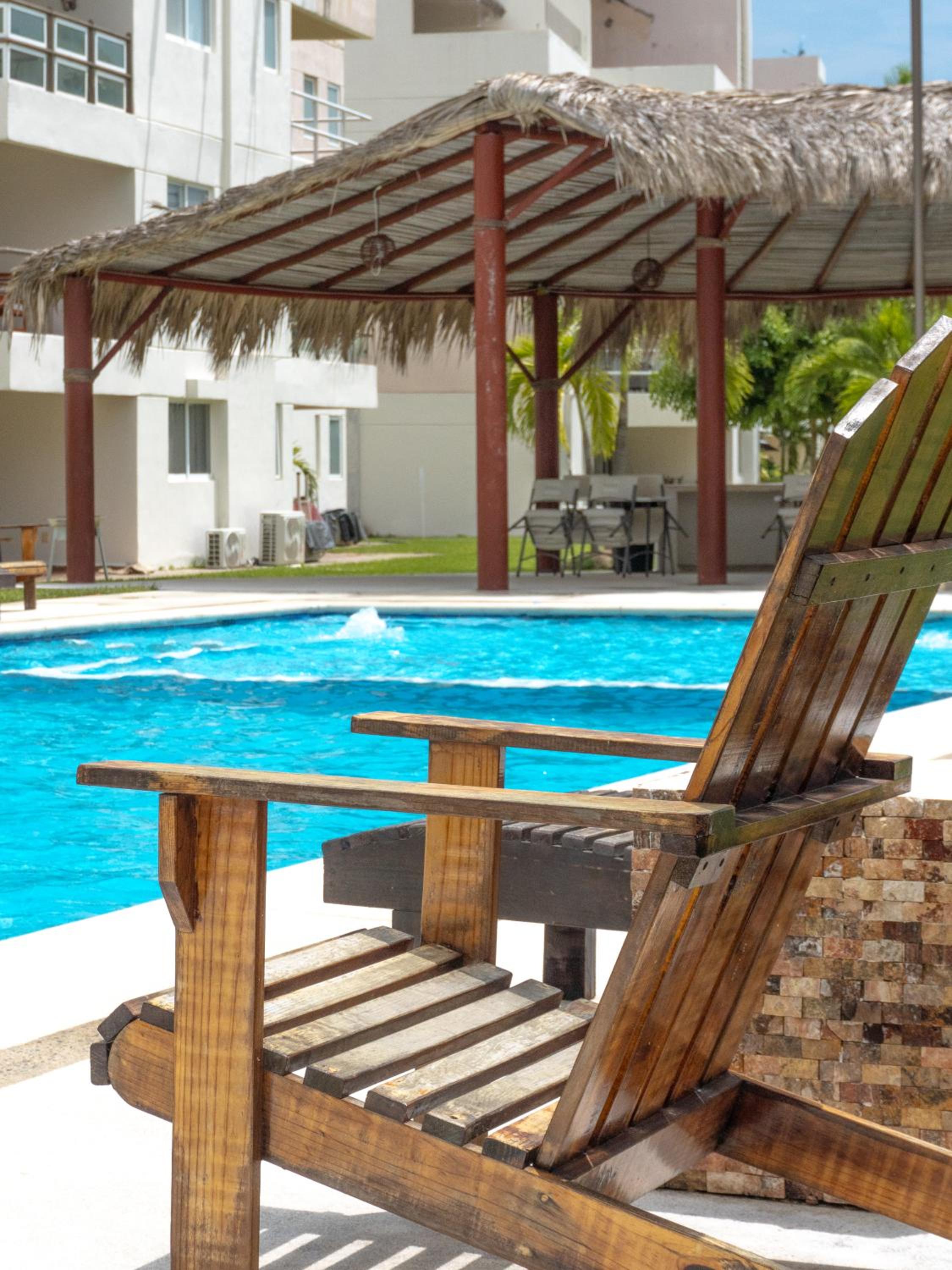 Acapulco Great location Pool Gym and Smart TV