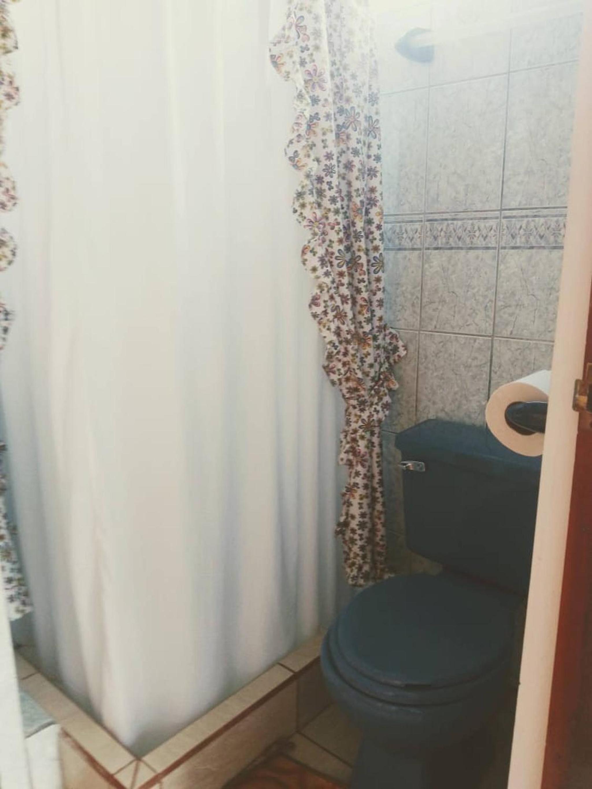 Room in House - Habitacion Y Bano Independientes