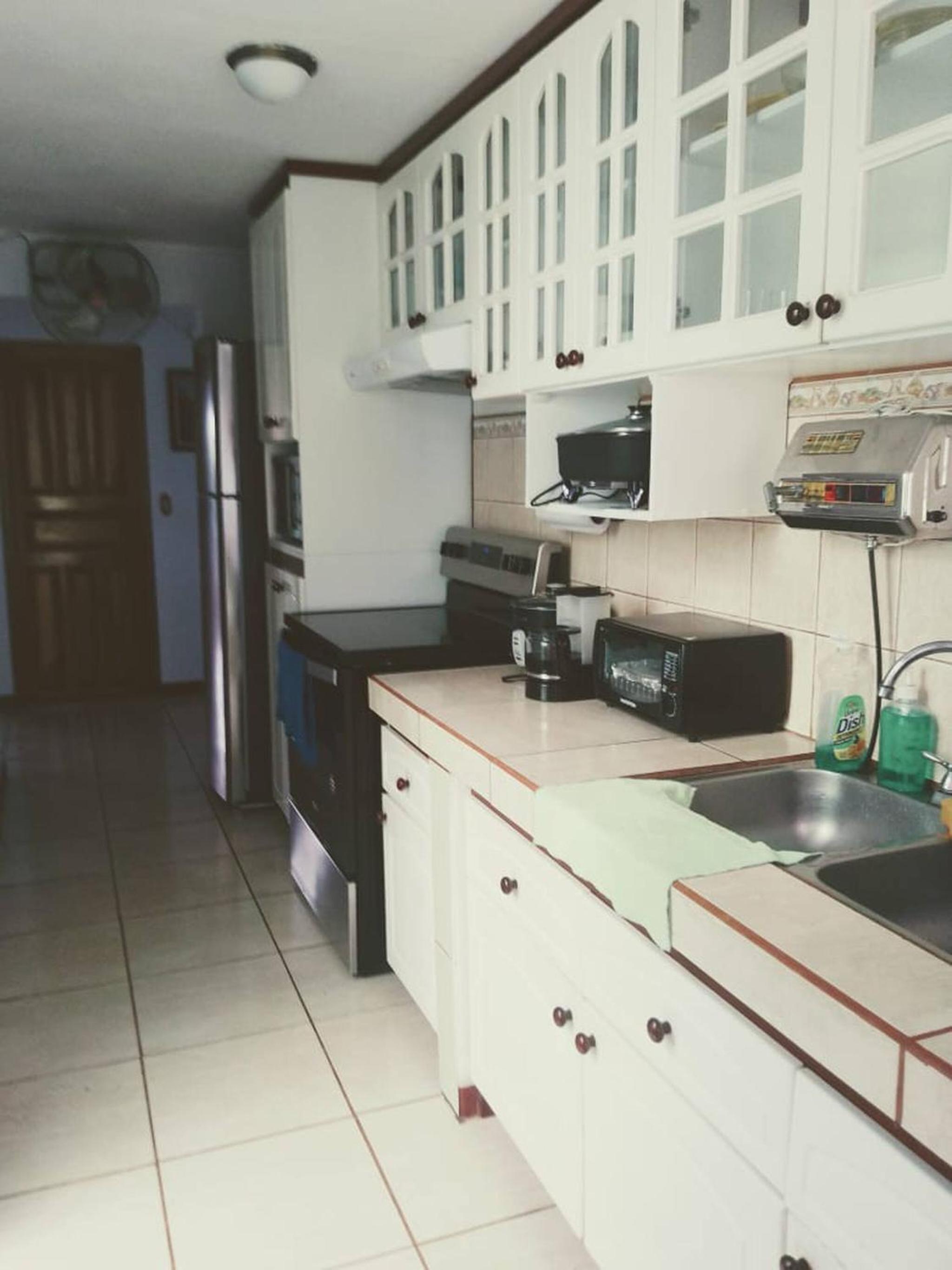 Room in House - Habitacion Y Bano Independientes