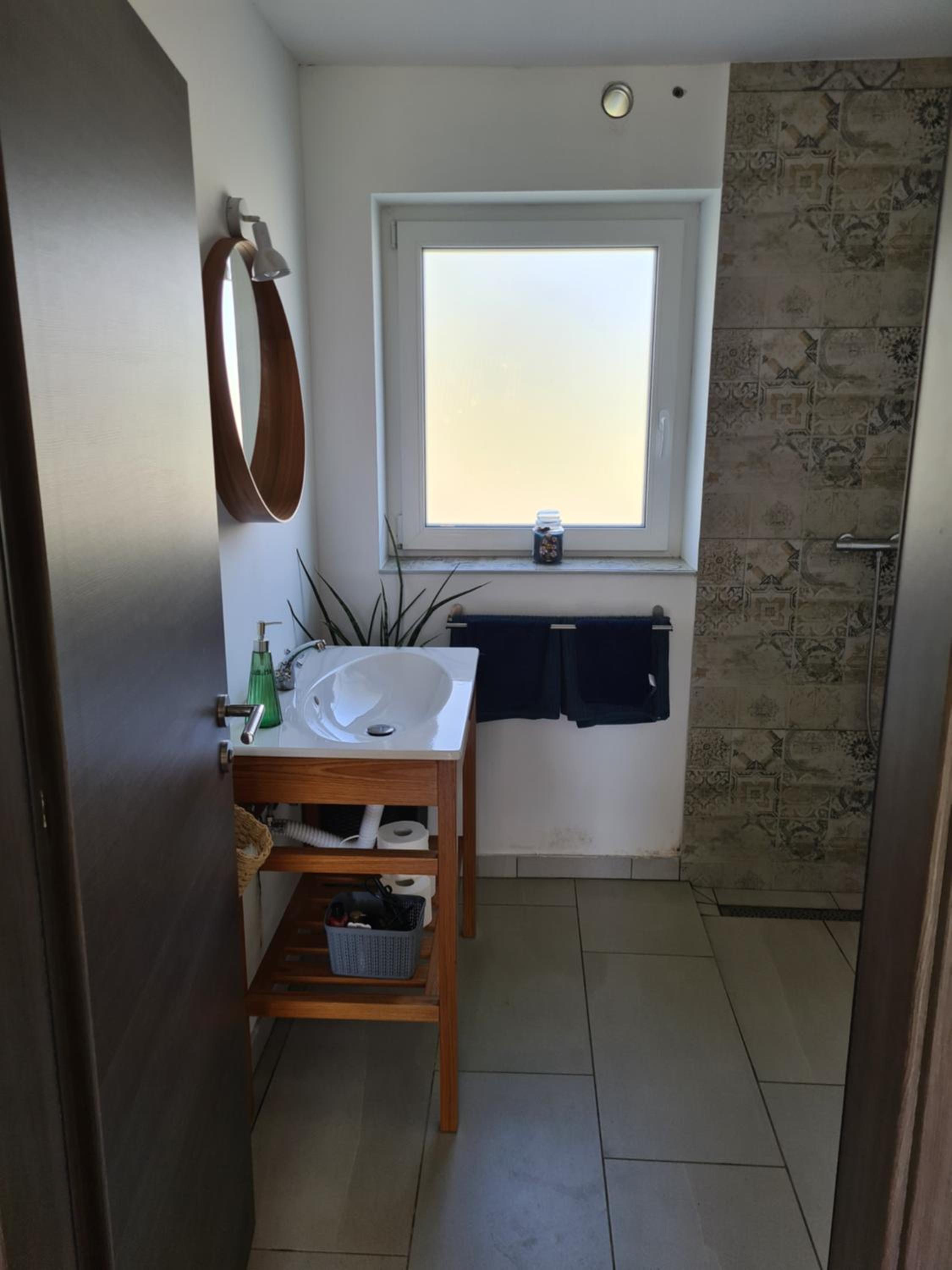 Rooms and apartments Vili view 2