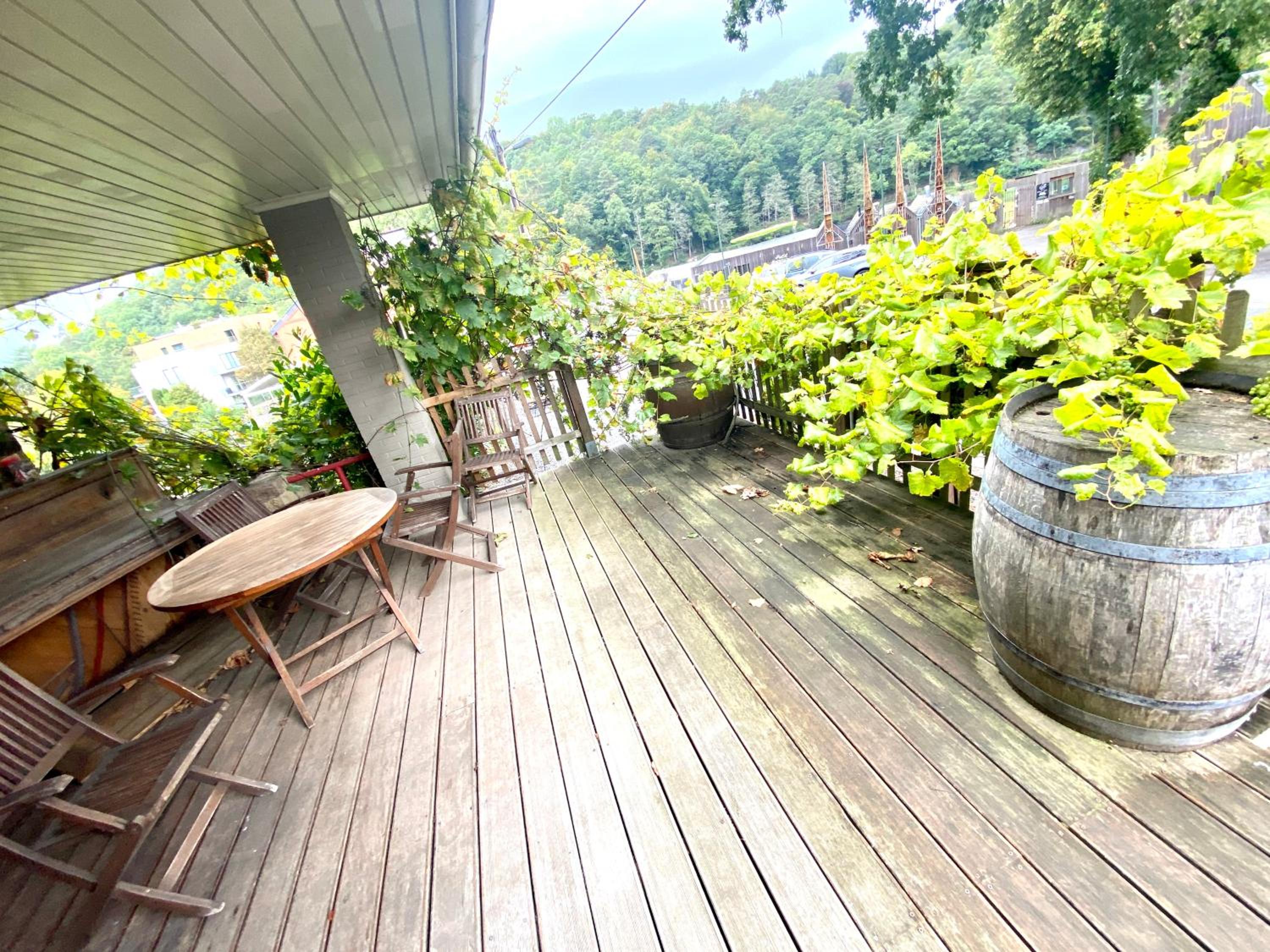 Le Chalet du Lac de Warfaaz by WelcHome