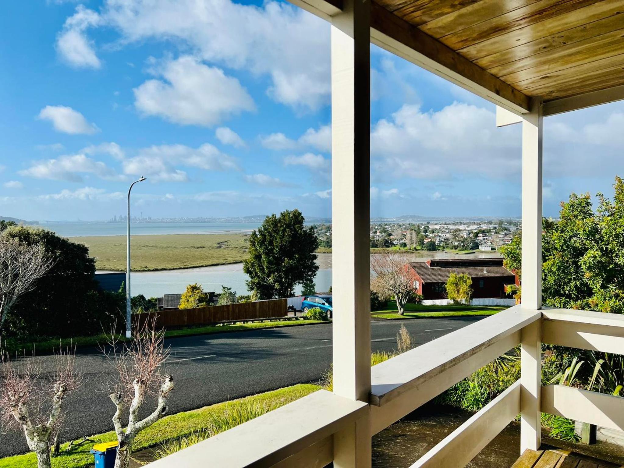 Auckland Sea&SkyTower view HOMESTAY with free Netflix, Parking view 3