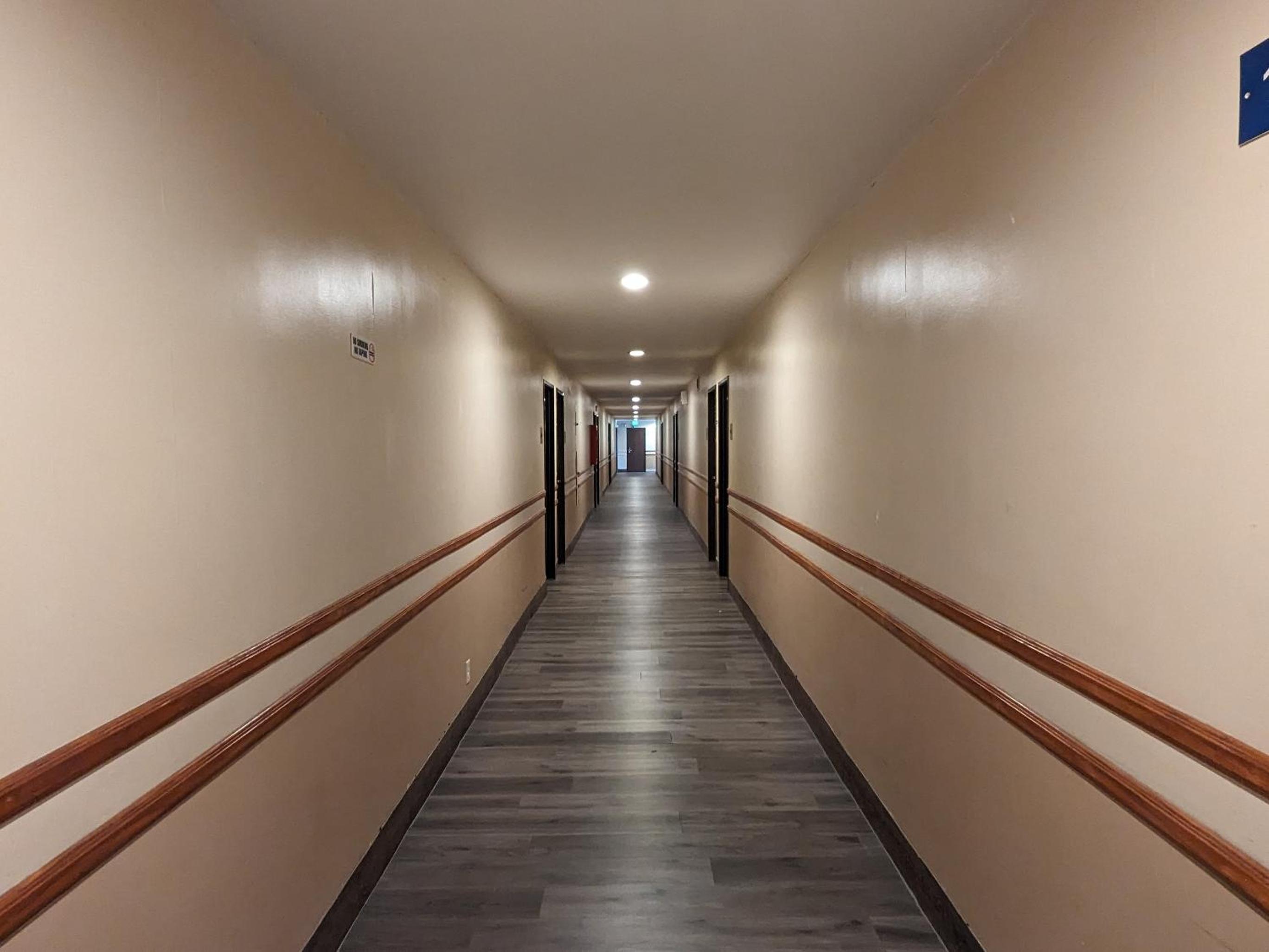 Valley Inn - Property Image 2