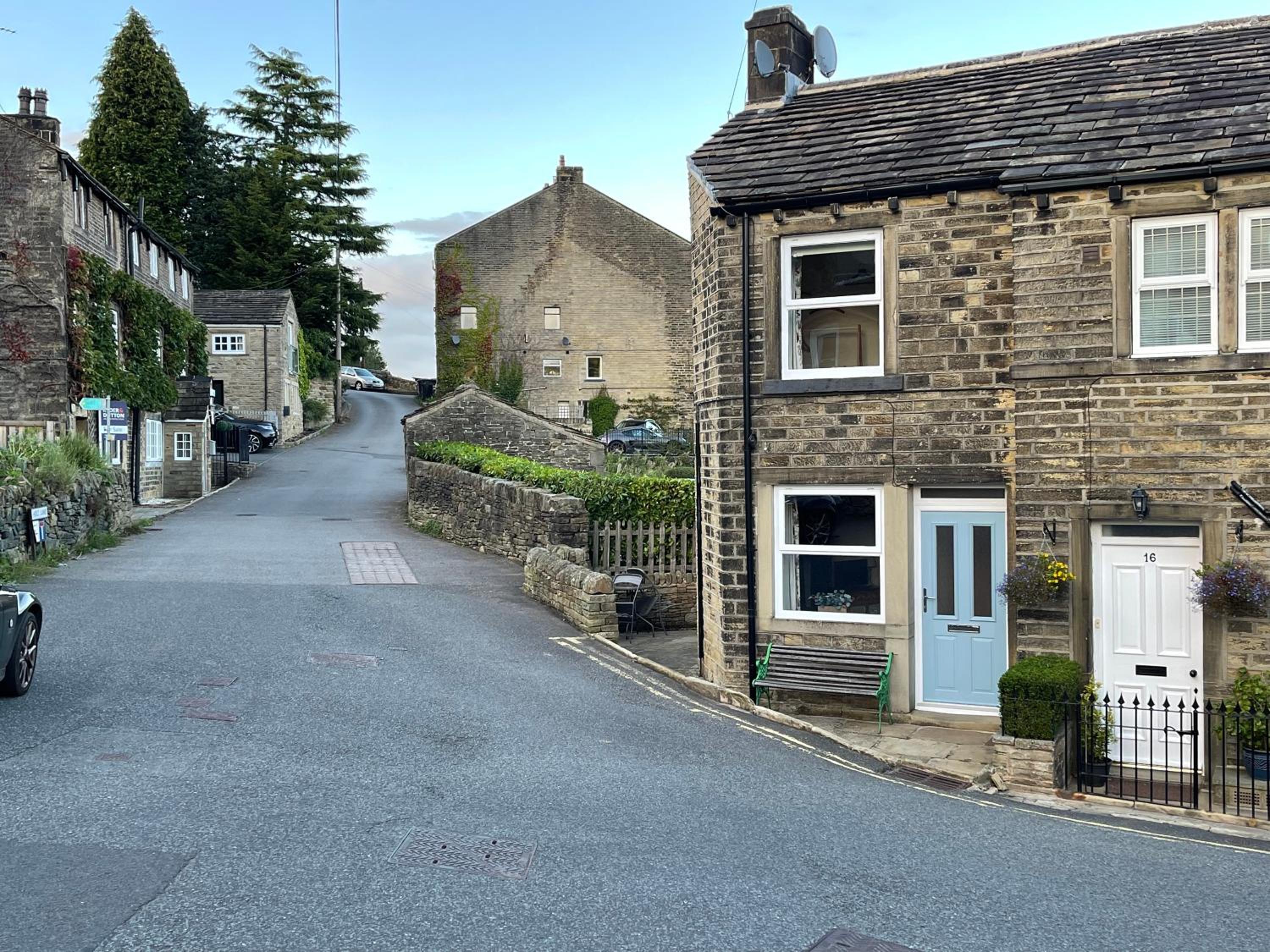 No.18 Holmfirth view 3