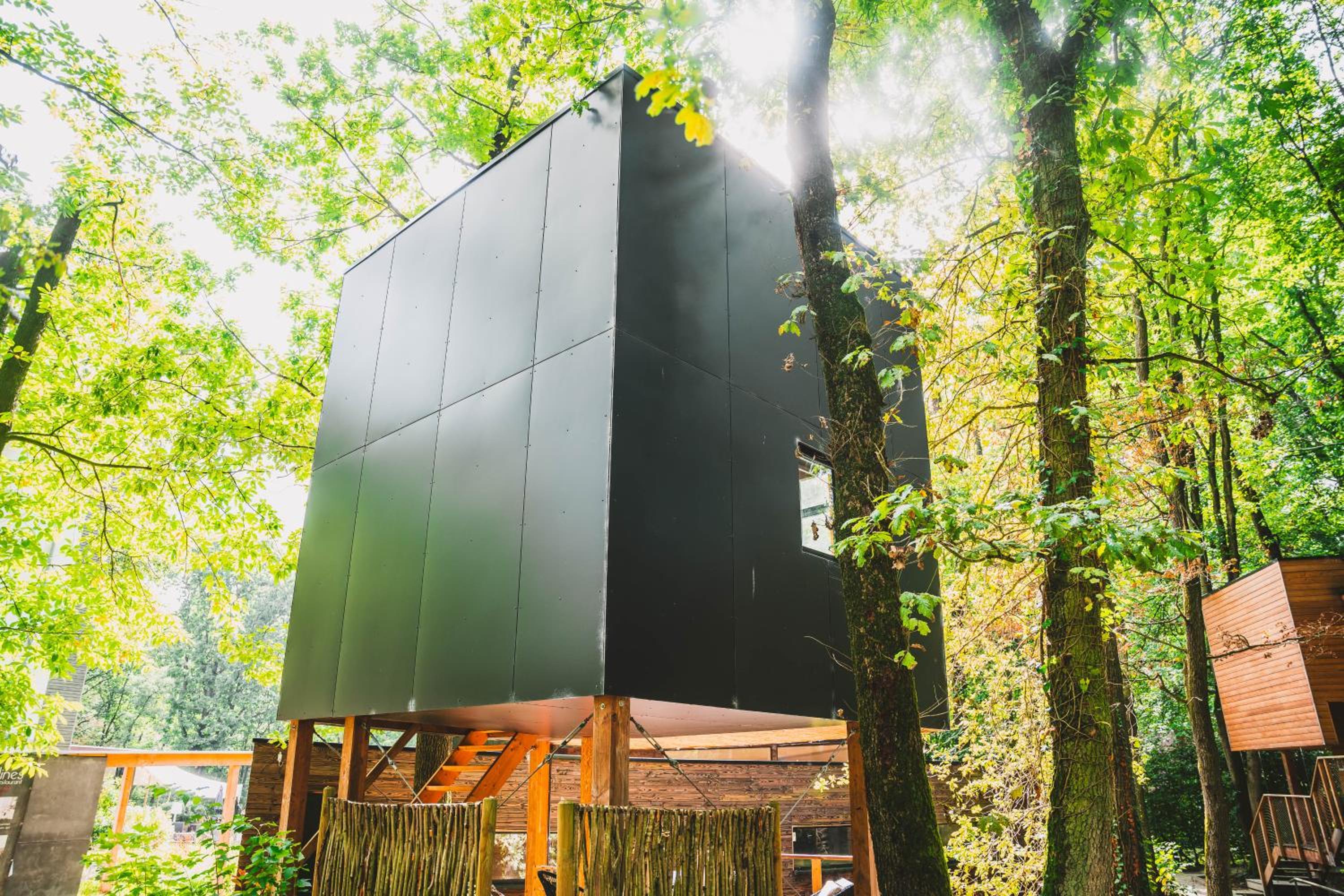 Utopia Village - Art & Nature Lodges