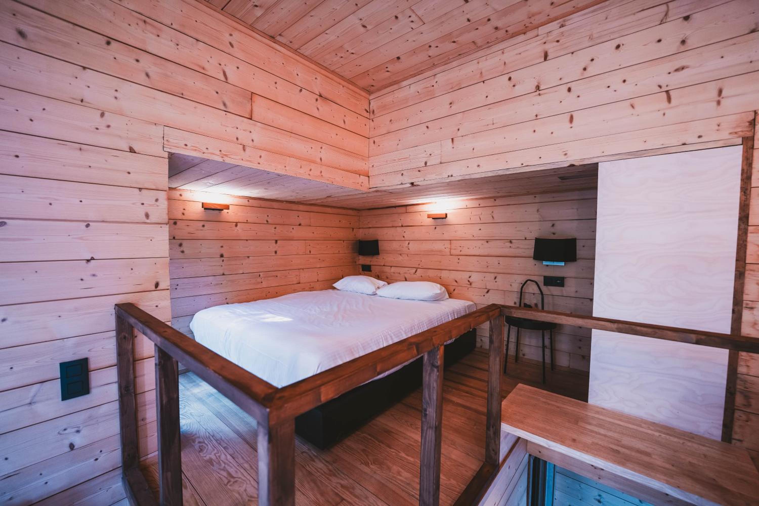 Utopia Village - Art & Nature Lodges