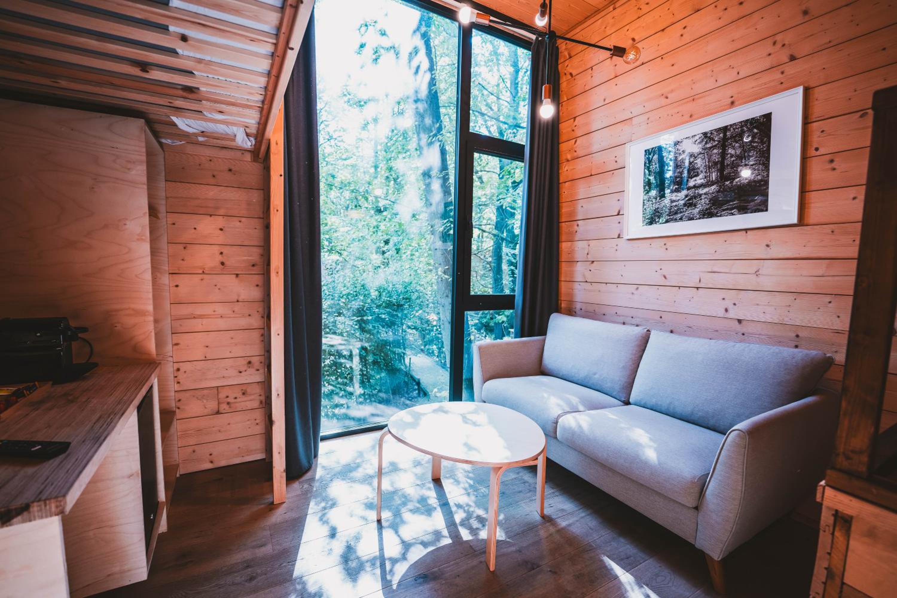 Utopia Village - Art & Nature Lodges