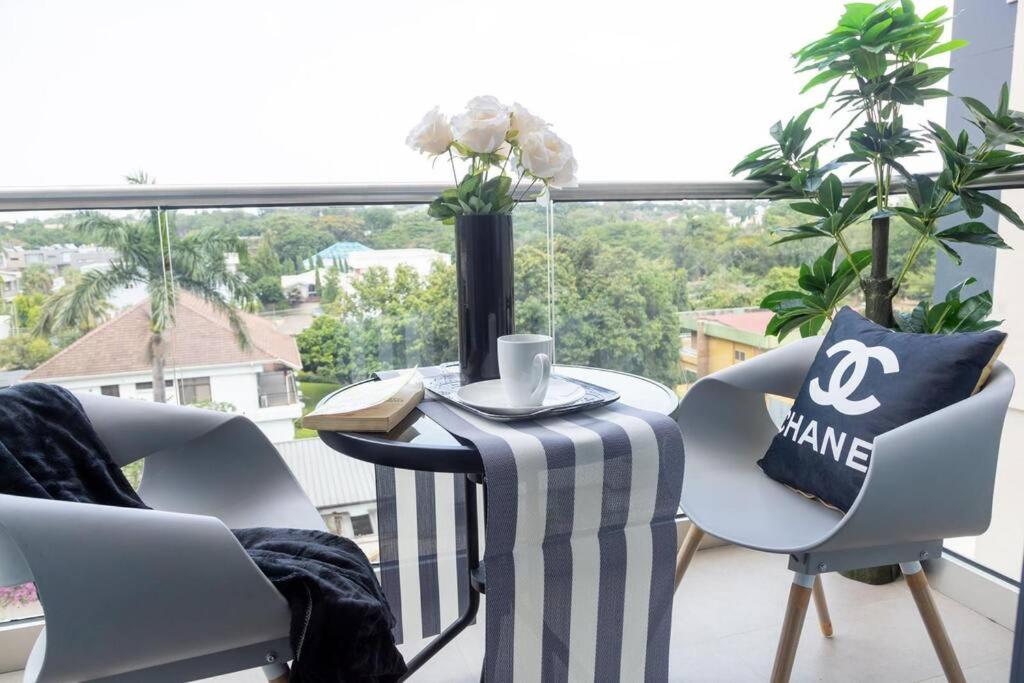 Luxury Cantonments Park 1-bedroom apartment in Accra - FiveHills homes view 2