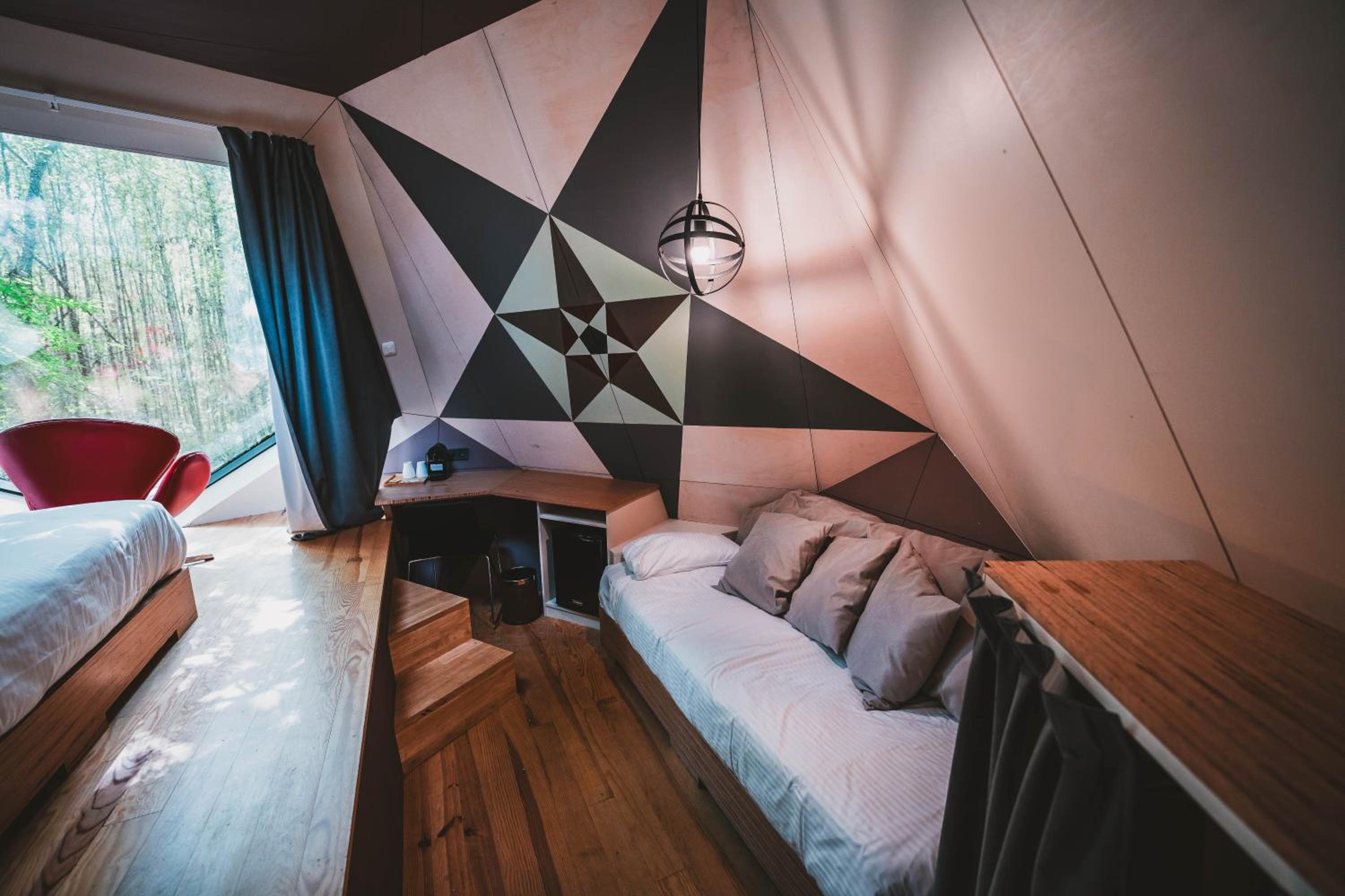 Utopia Village - Art & Nature Lodges