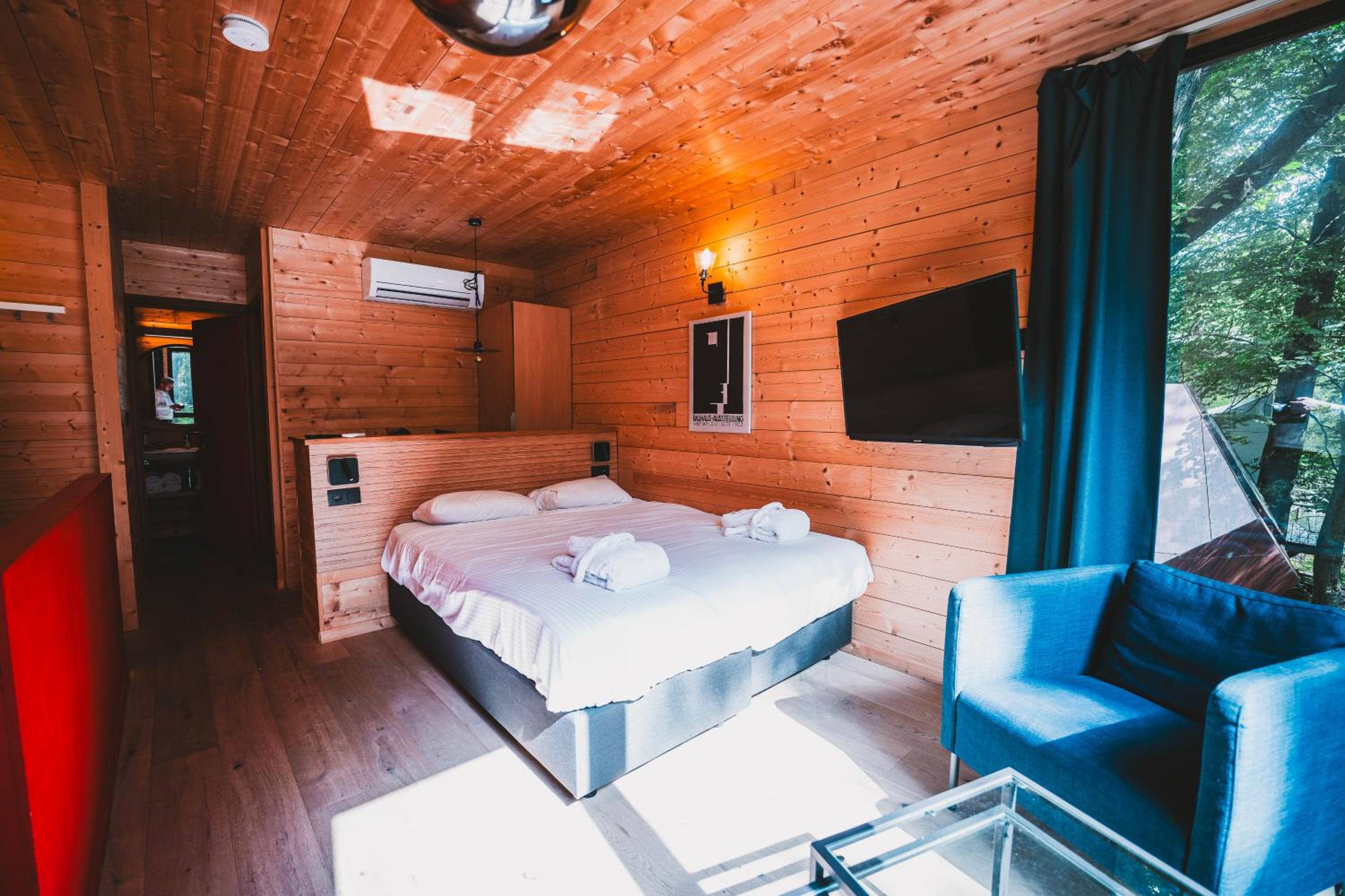 Utopia Village - Art & Nature Lodges