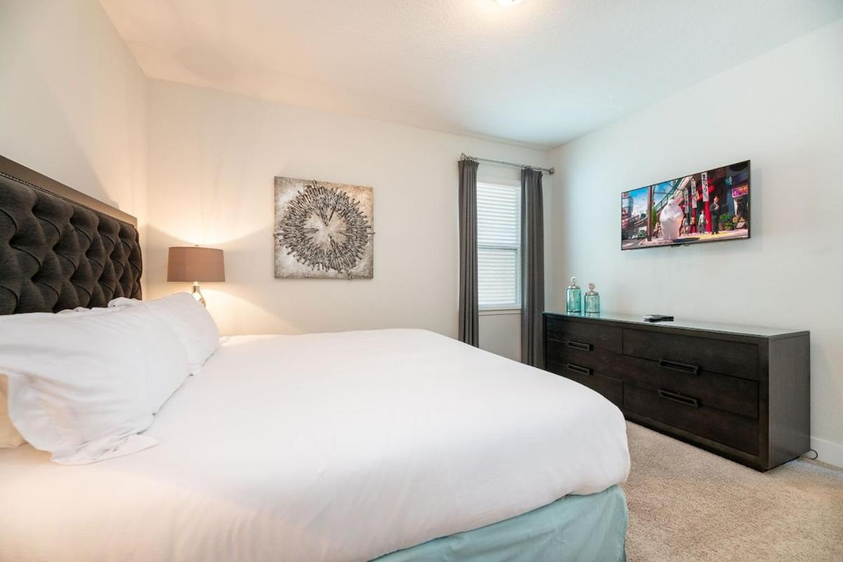Live Your Adventure Family Villa