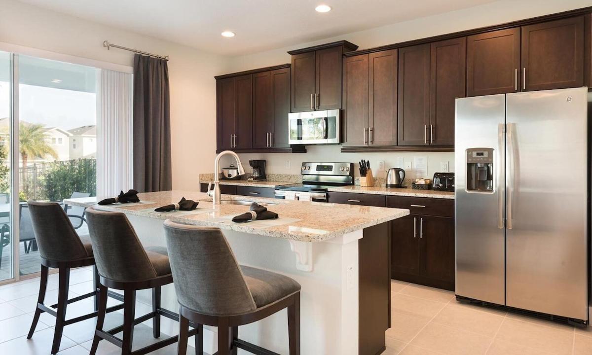 Live Your Adventure Family Villa