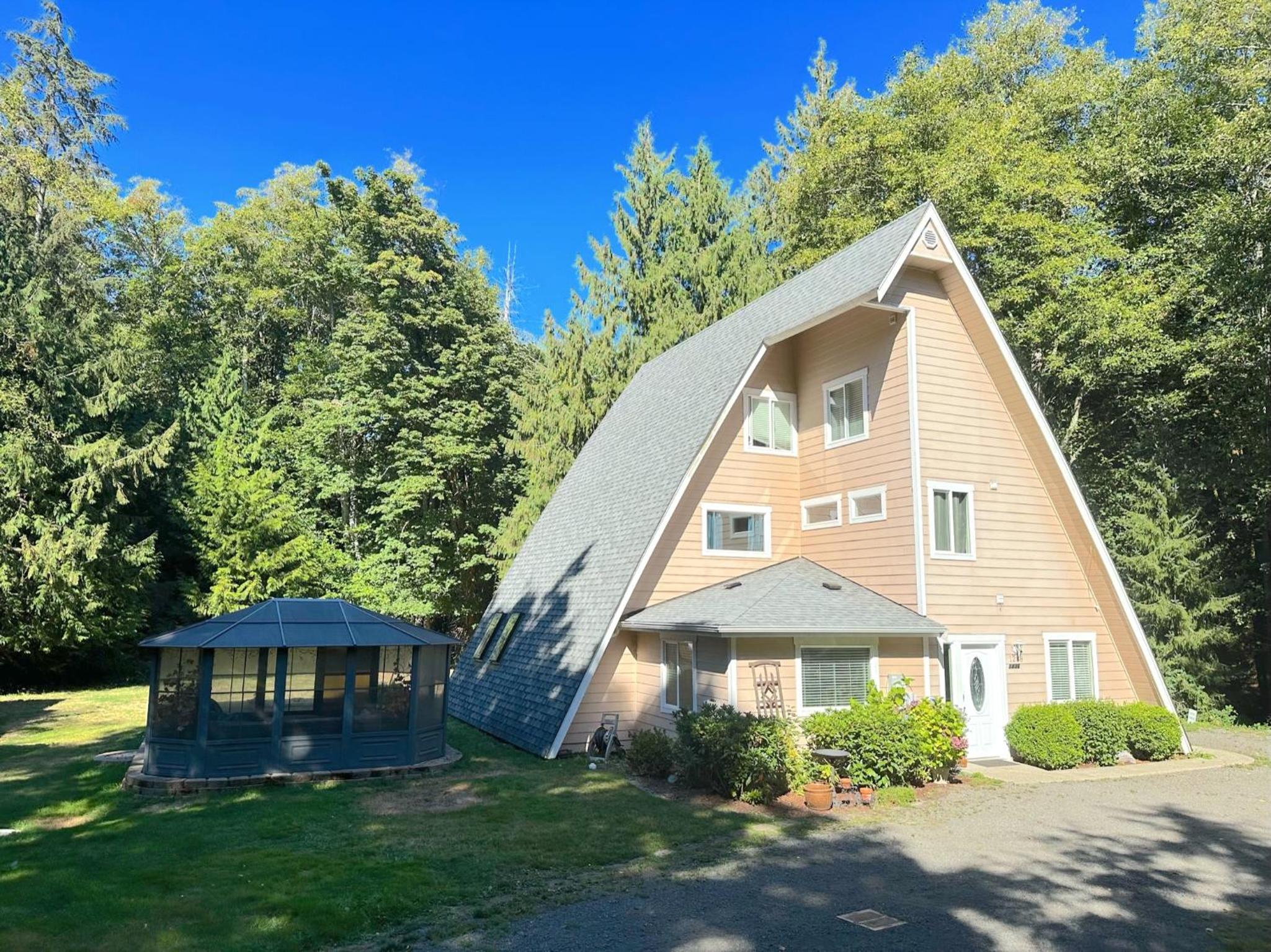 Twin Creeks Estates