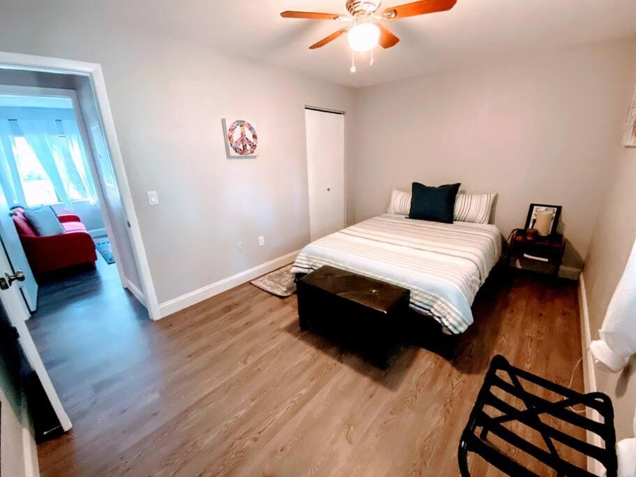 Cute downtown home by Depot Park