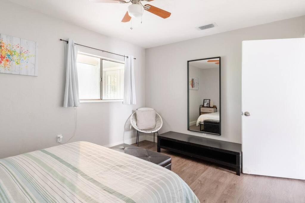 Cute downtown home by Depot Park
