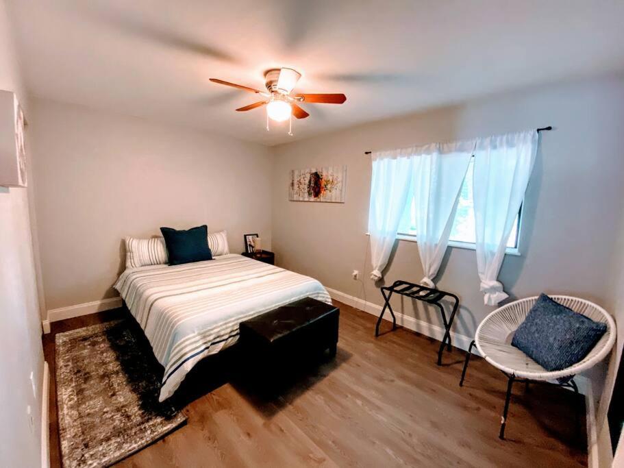 Cute downtown home by Depot Park